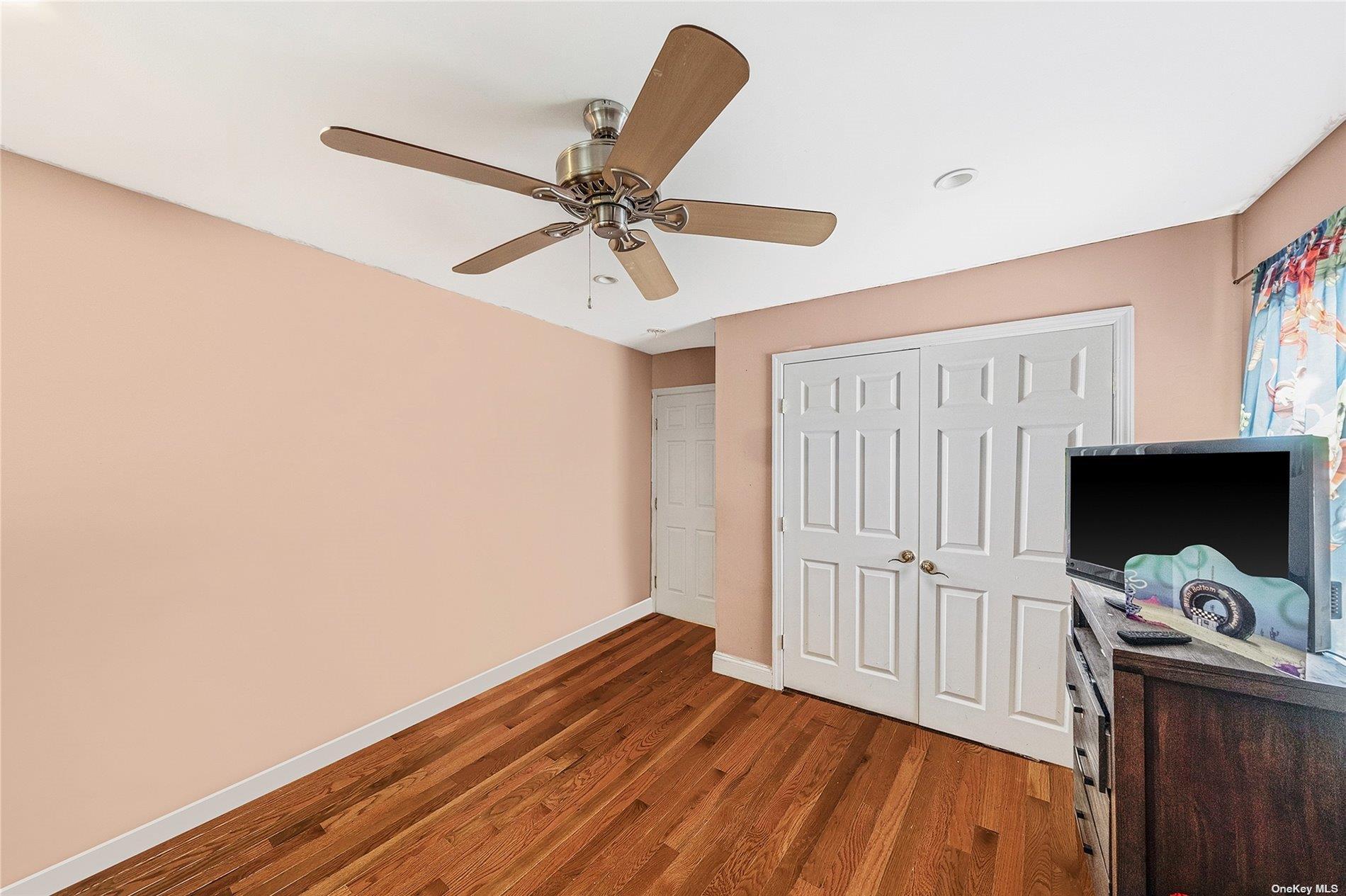 Single Family N Park Drive Nassau County, NY 11758, MLS-L3559928-17