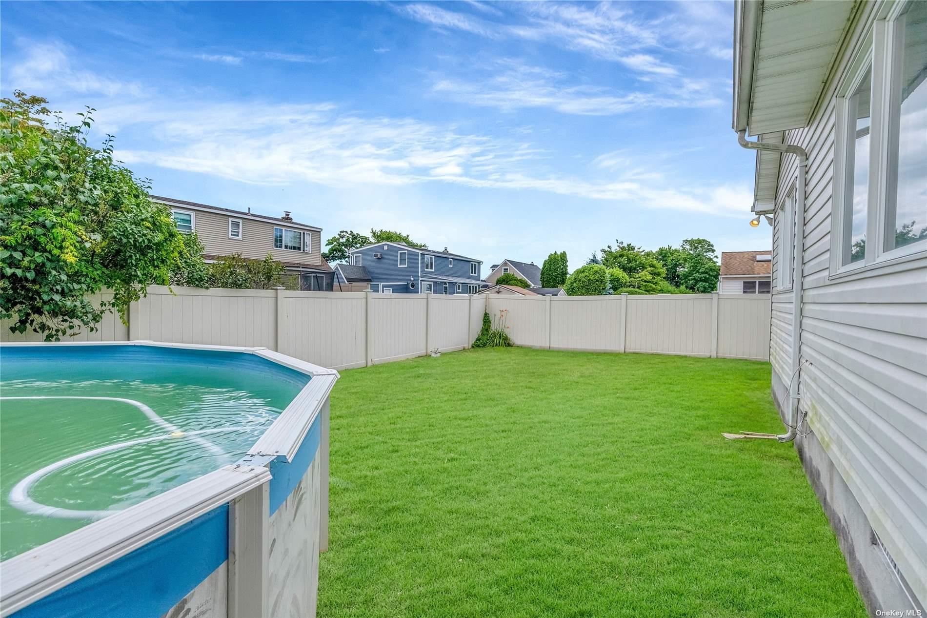 Single Family N Park Drive Nassau County, NY 11758, MLS-L3559928-34