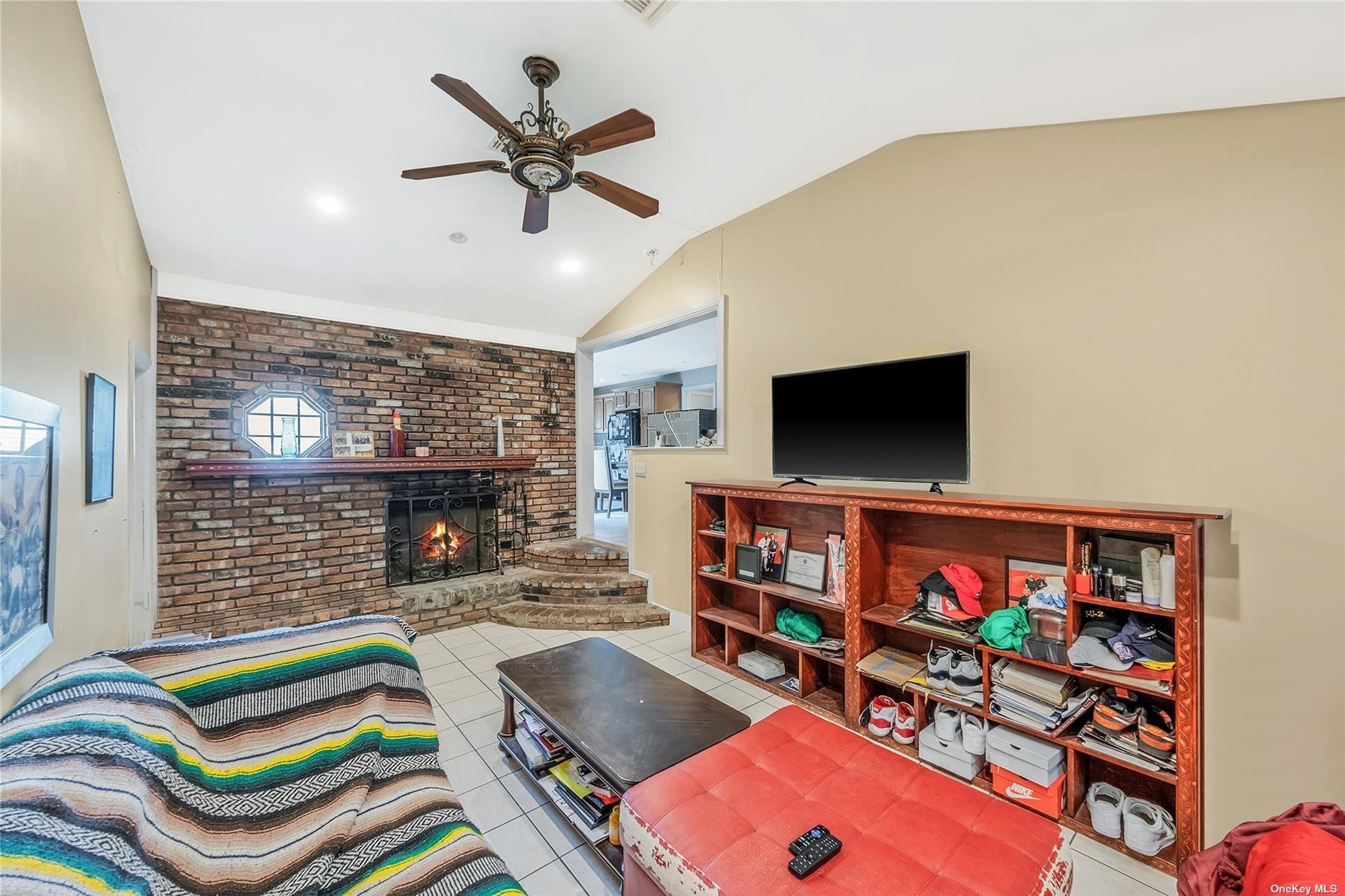 Single Family N Park Drive Nassau County, NY 11758, MLS-L3559928-5