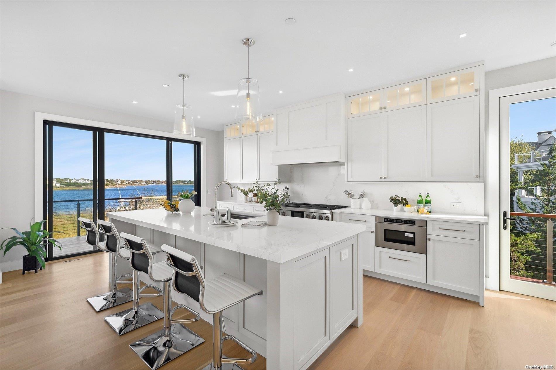 Single Family Dune Suffolk County, NY 11978, MLS-L3560189-8