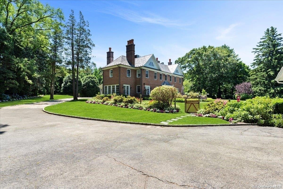 Single Family Titus Path  Nassau County, NY 11791, MLS-L3560212-27