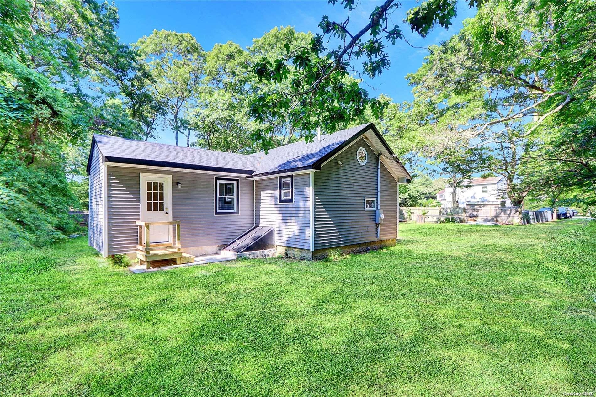 Single Family Bernstein  Suffolk County, NY 11934, MLS-L3560502-7