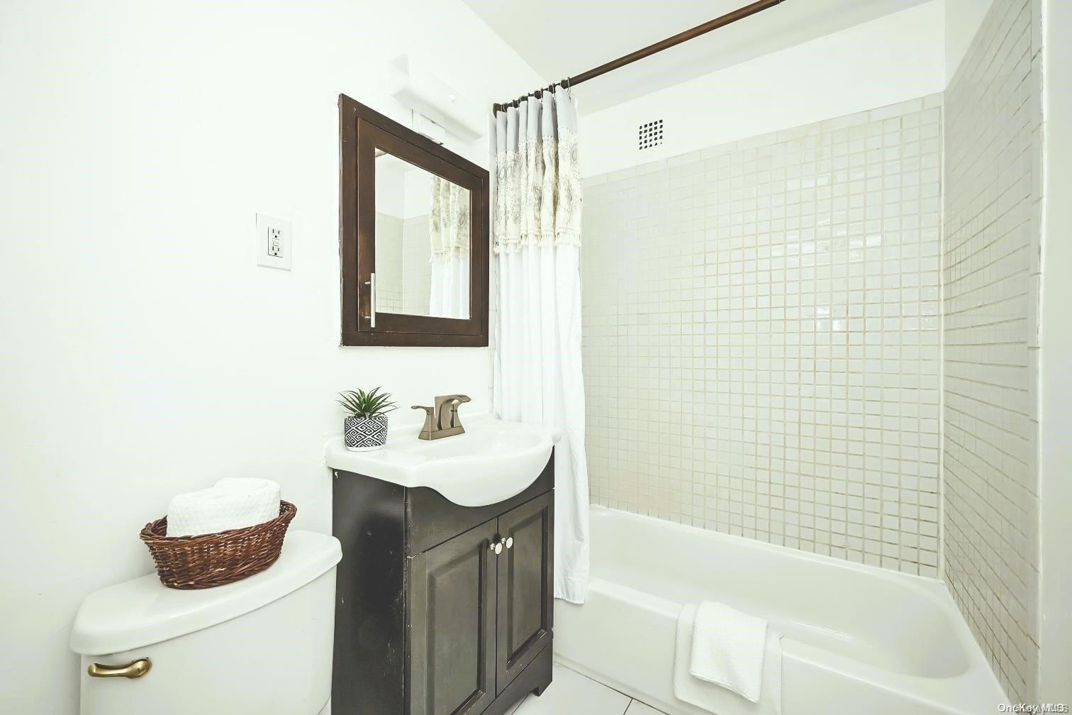 Condo Flatlands  Brooklyn, NY 11208, MLS-L3560831-19