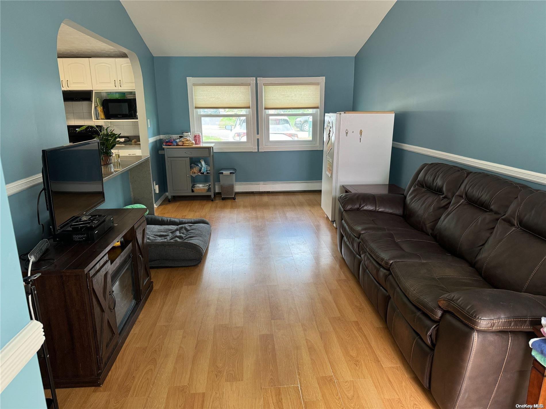 Single Family College Hills  Suffolk County, NY 11738, MLS-L3560966-13