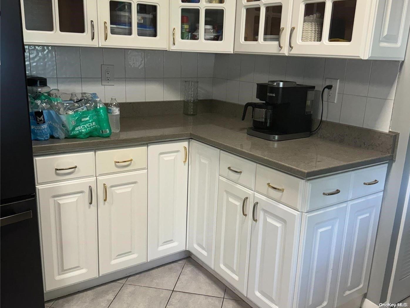 Single Family College Hills  Suffolk County, NY 11738, MLS-L3560966-5