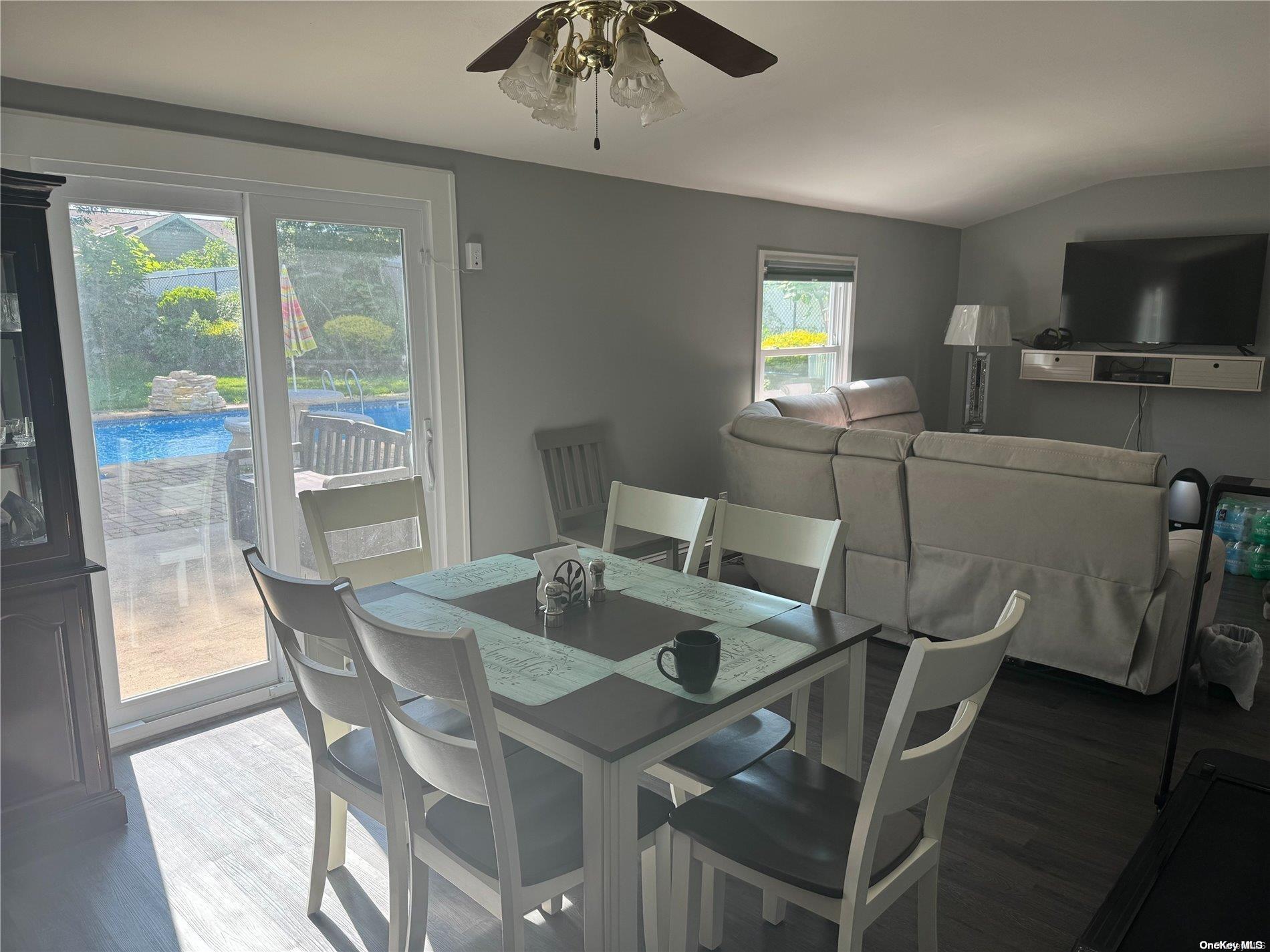 Single Family College Hills  Suffolk County, NY 11738, MLS-L3560966-6