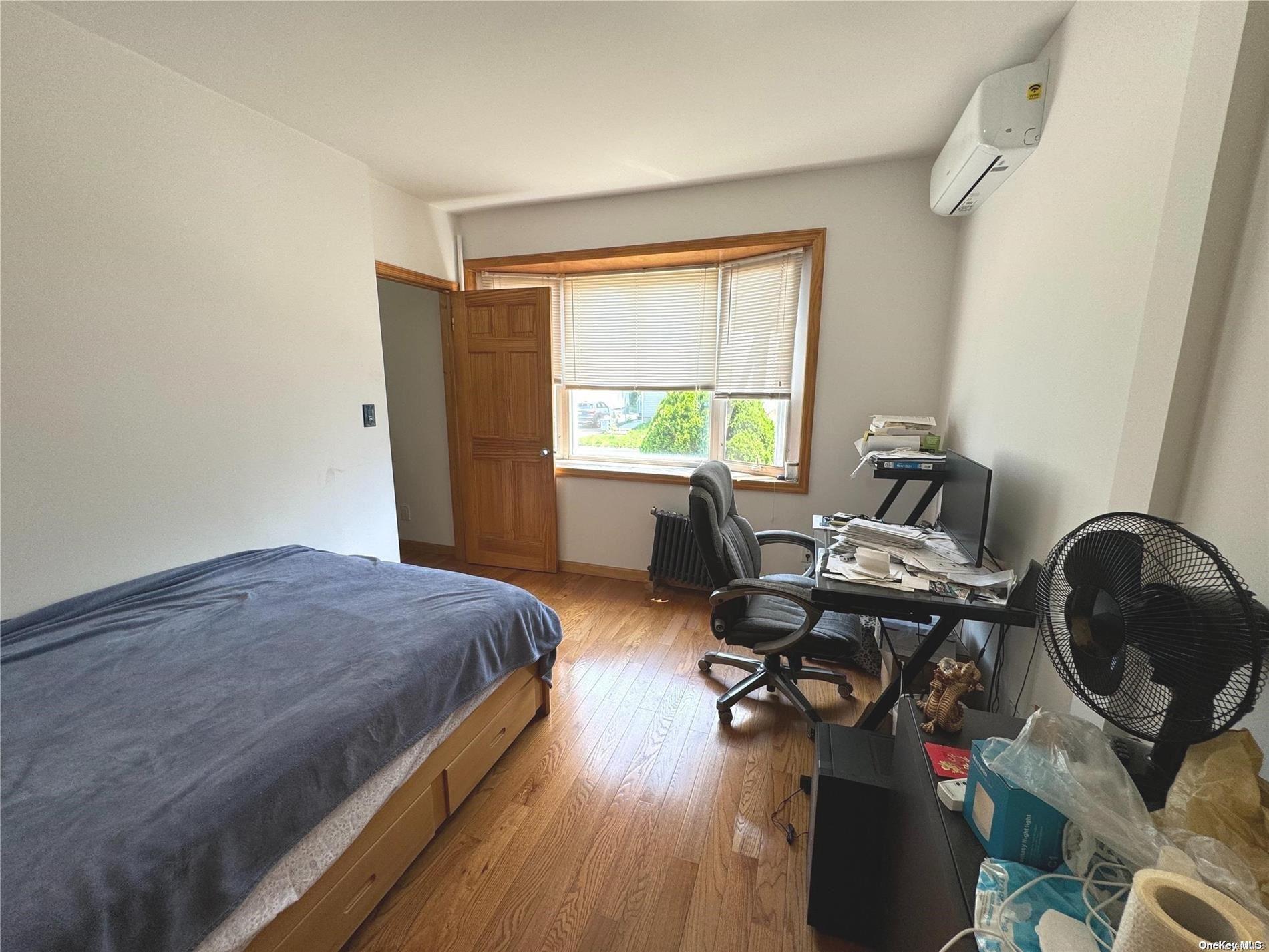Single Family 77th  Queens, NY 11366, MLS-L3560967-6