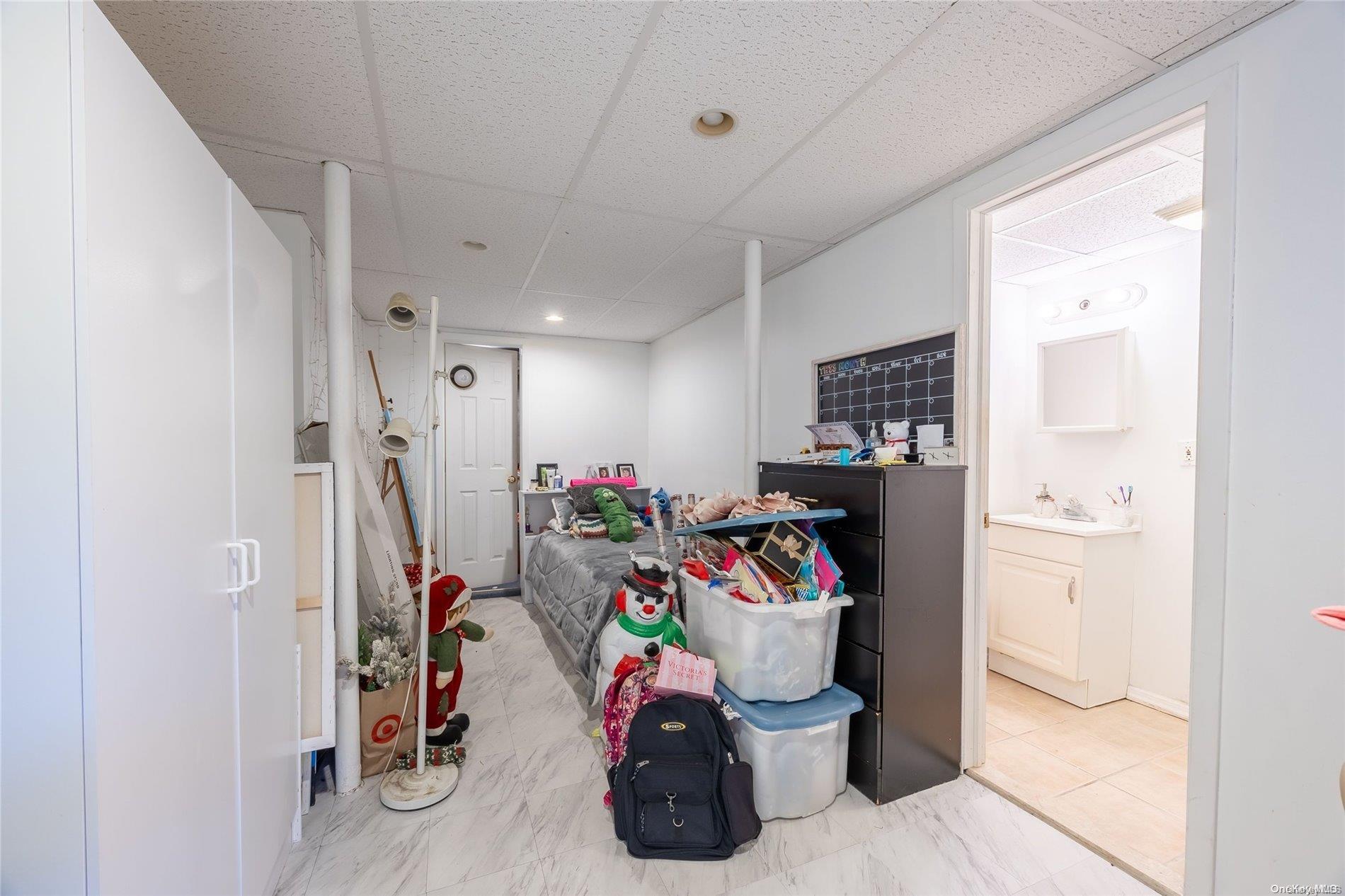 Single Family Concord  Suffolk County, NY 11967, MLS-L3561551-19