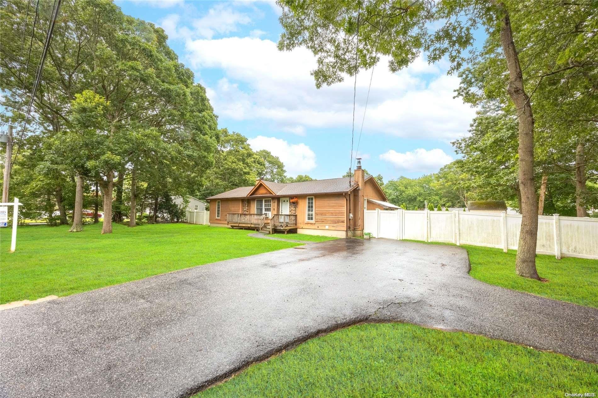 Single Family Concord  Suffolk County, NY 11967, MLS-L3561551-2
