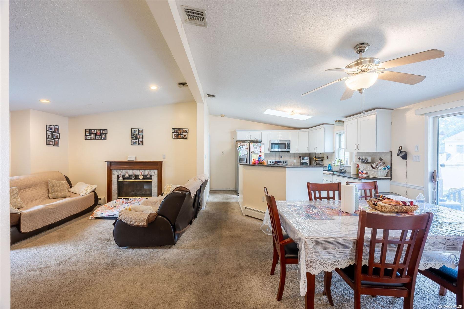 Single Family Concord  Suffolk County, NY 11967, MLS-L3561551-5