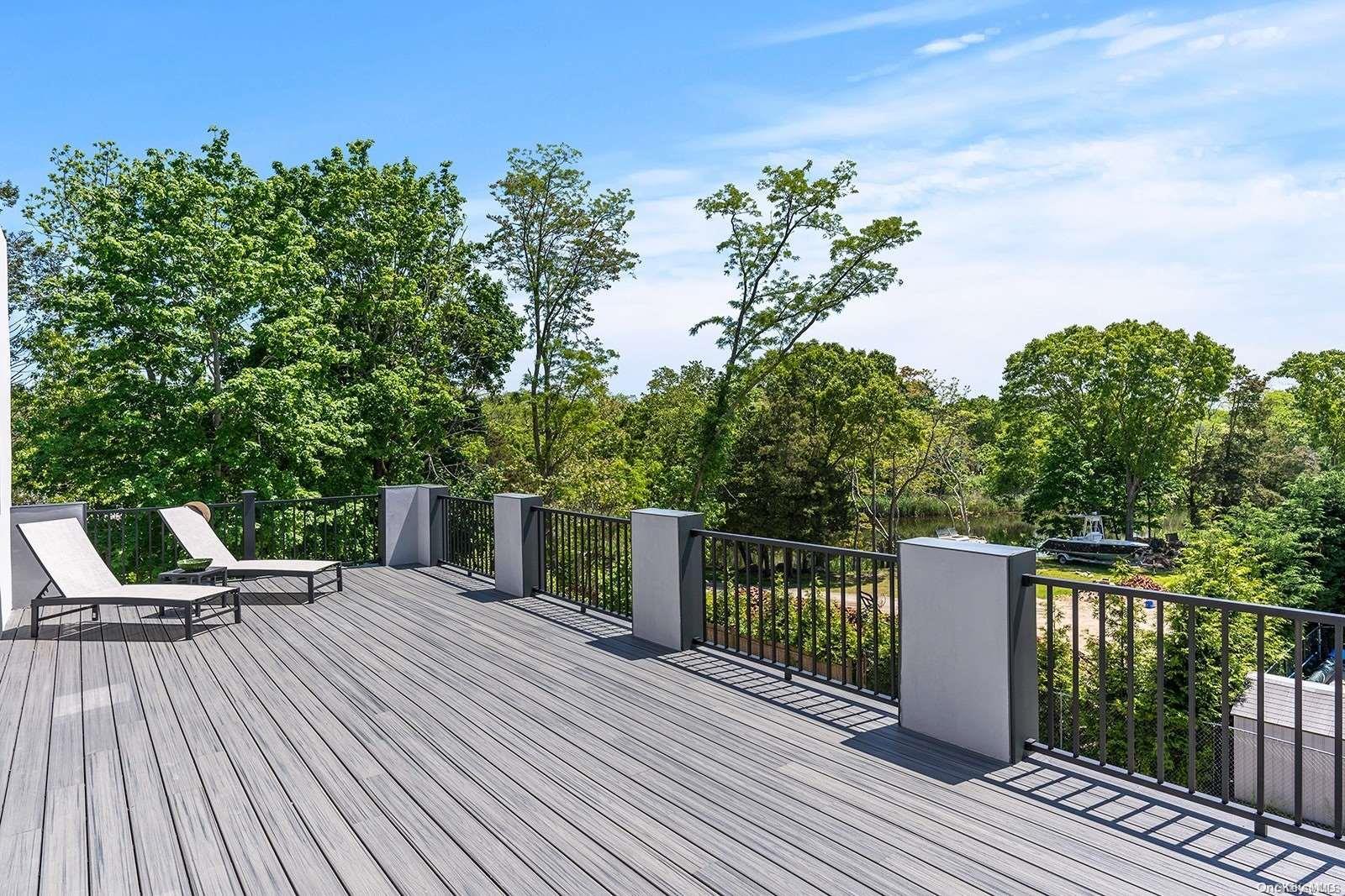 Single Family Peconic Bay Blvd  Suffolk County, NY 11947, MLS-L3561565-23
