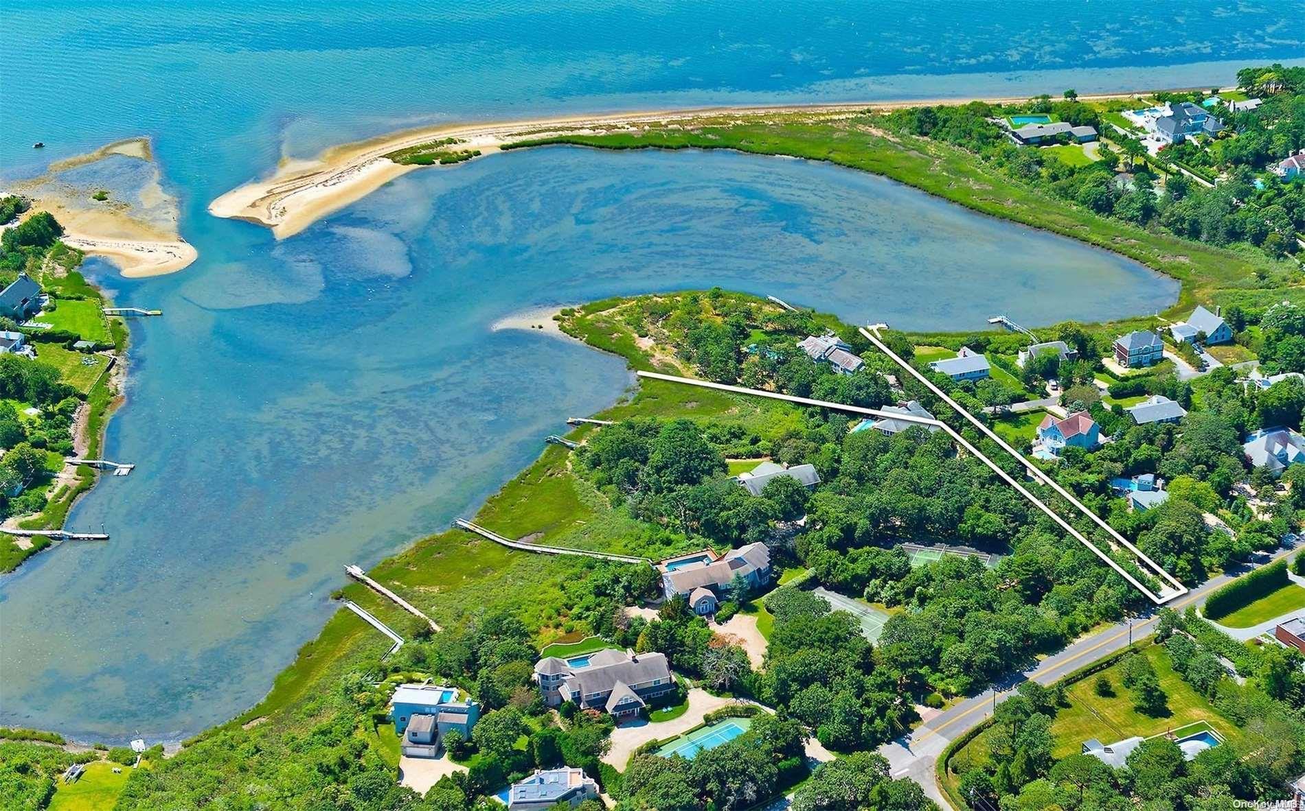 Single Family Middle Pond  Suffolk County, NY 11968, MLS-L3562658-33
