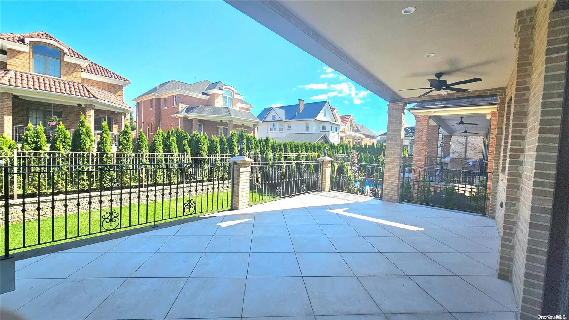 Single Family Sullivan  Queens, NY 11357, MLS-L3563235-28