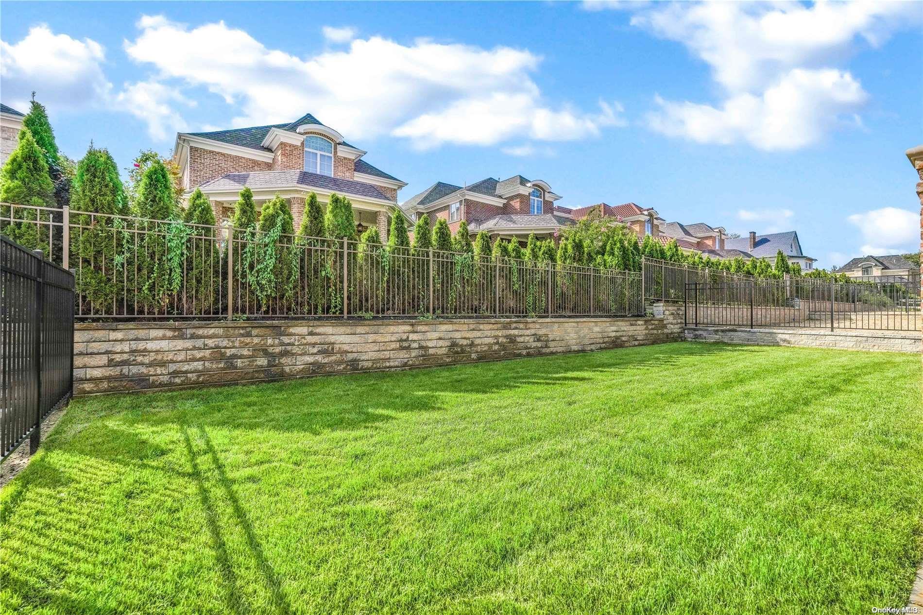 Single Family Sullivan  Queens, NY 11357, MLS-L3563235-29
