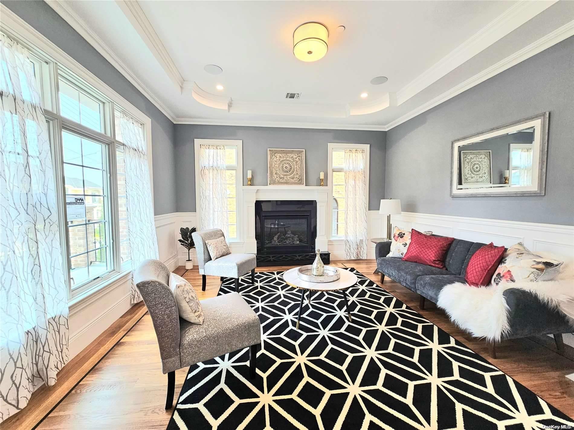 Single Family Sullivan  Queens, NY 11357, MLS-L3563235-3