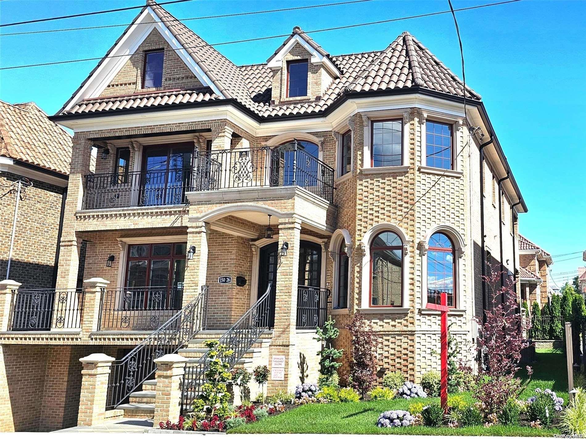 Single Family Sullivan  Queens, NY 11357, MLS-L3563235-34