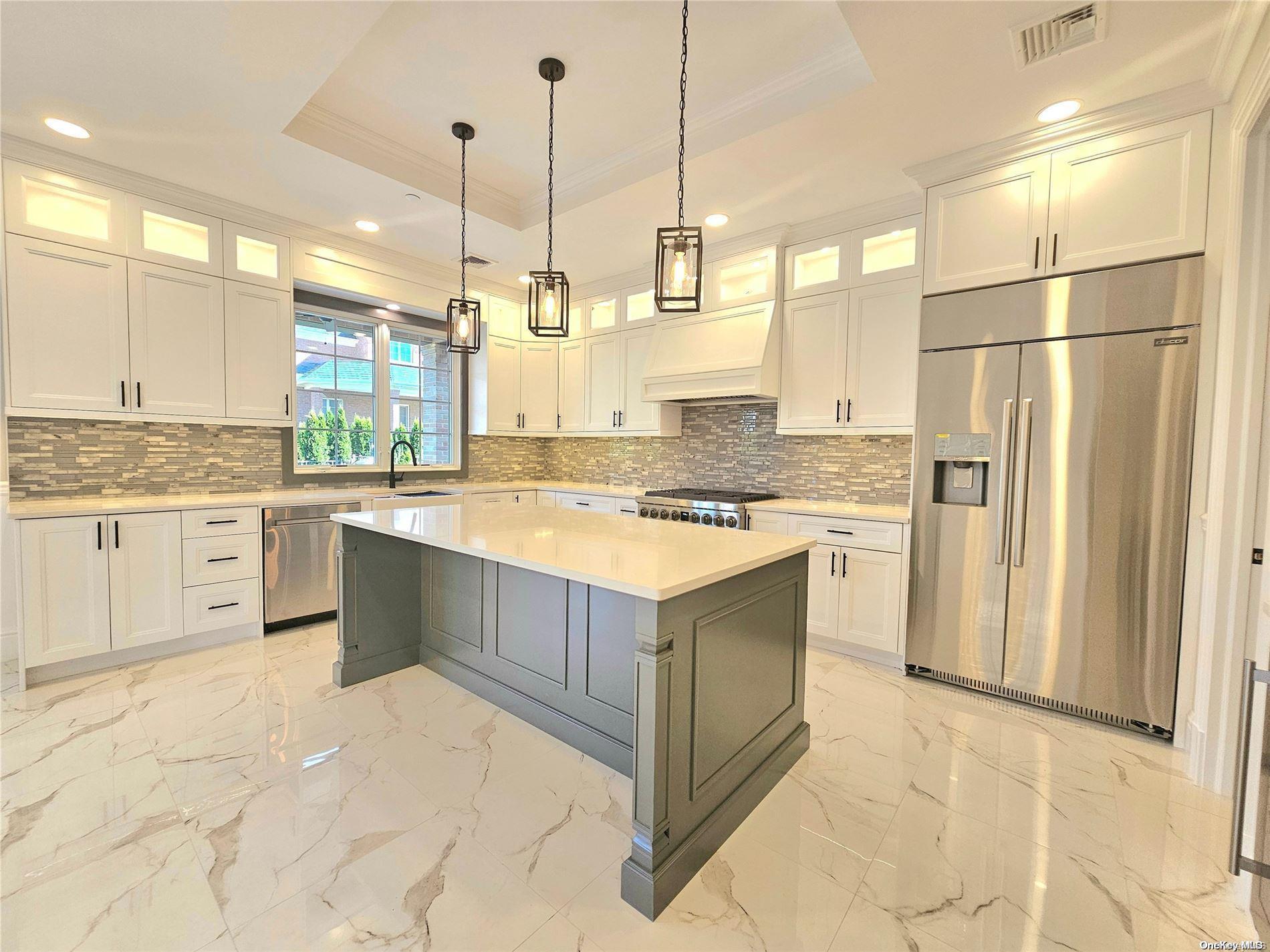 Single Family Sullivan  Queens, NY 11357, MLS-L3563235-6