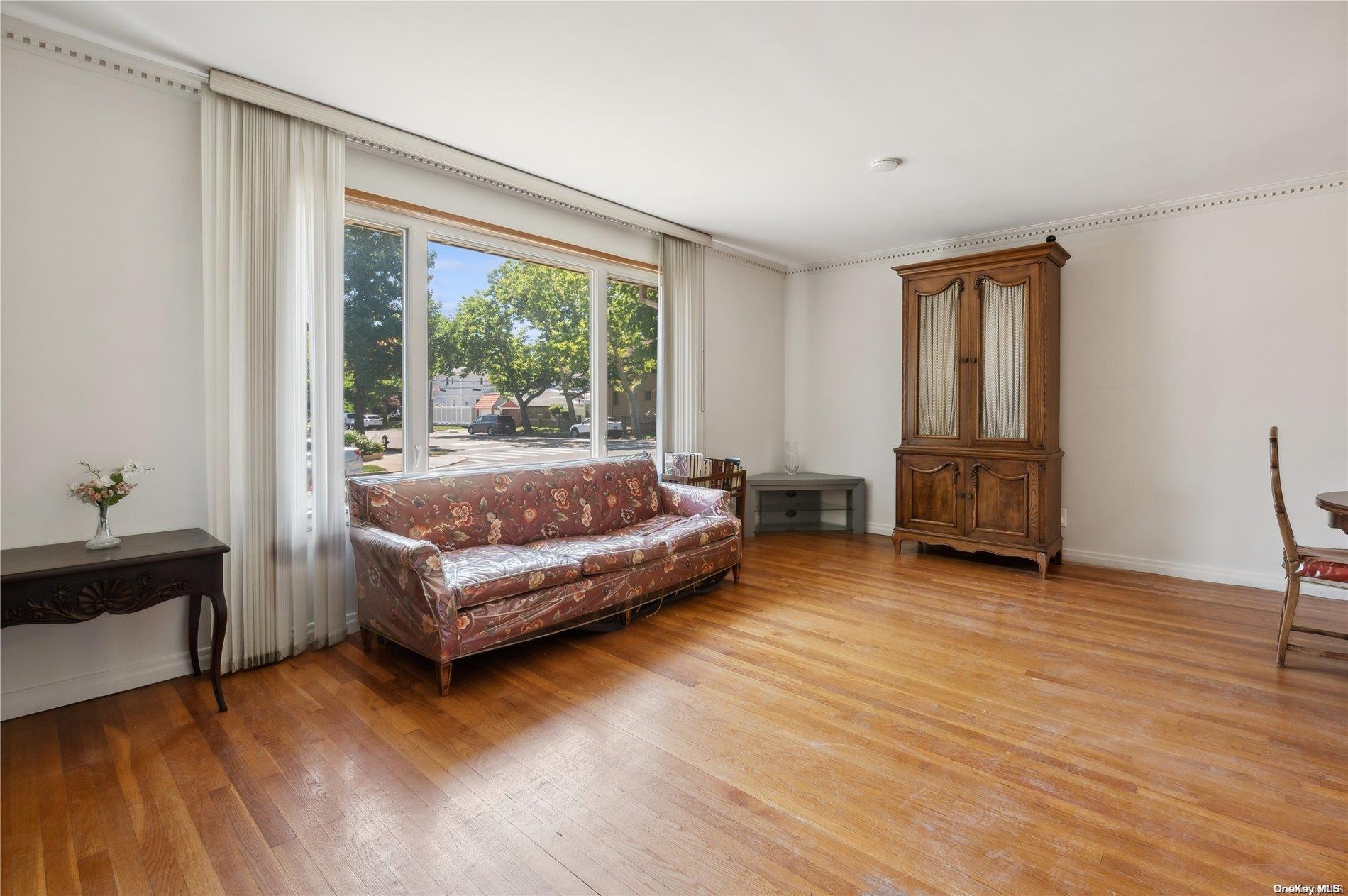 Single Family 172nd  Queens, NY 11365, MLS-L3563356-19