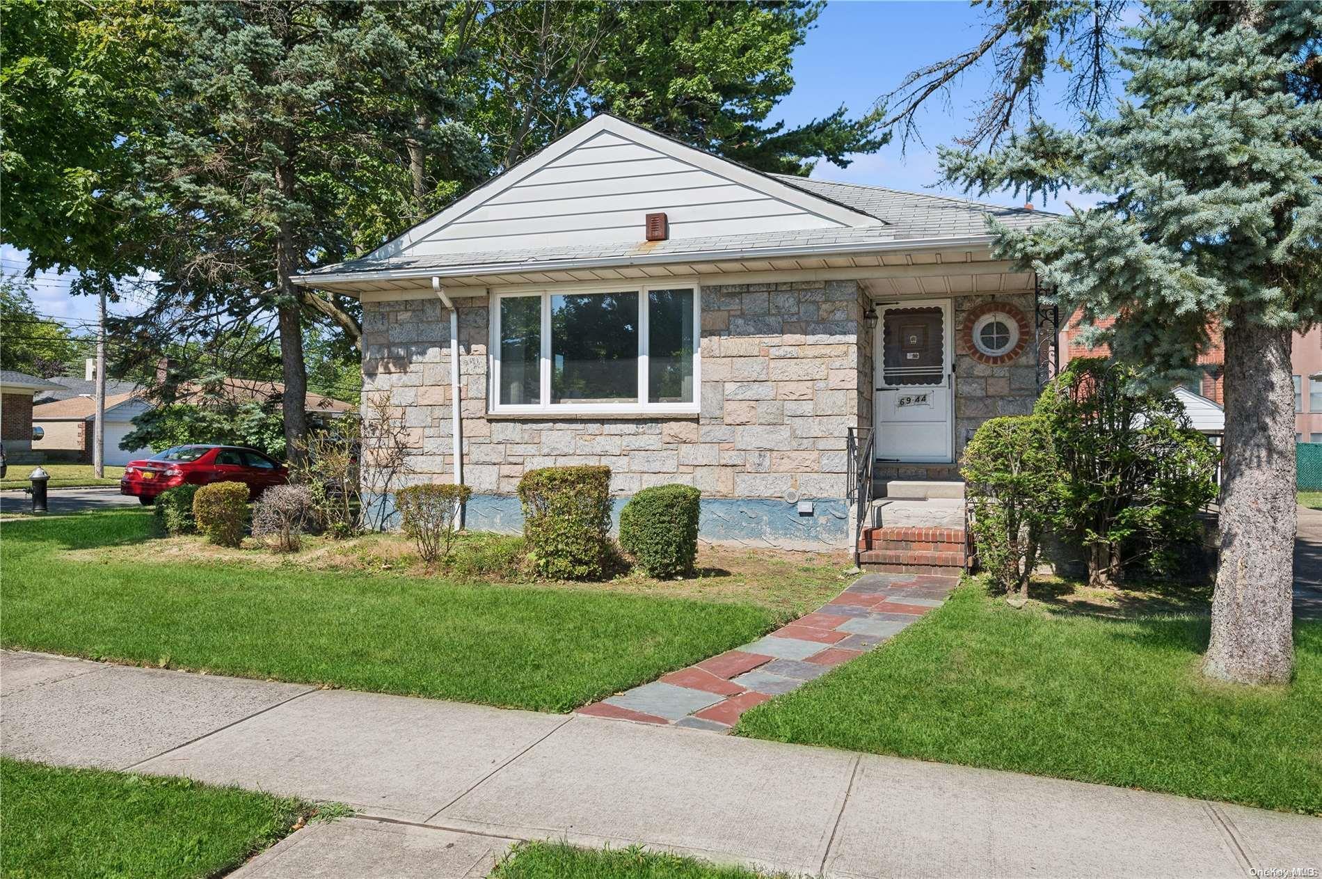 Single Family 172nd  Queens, NY 11365, MLS-L3563356-2