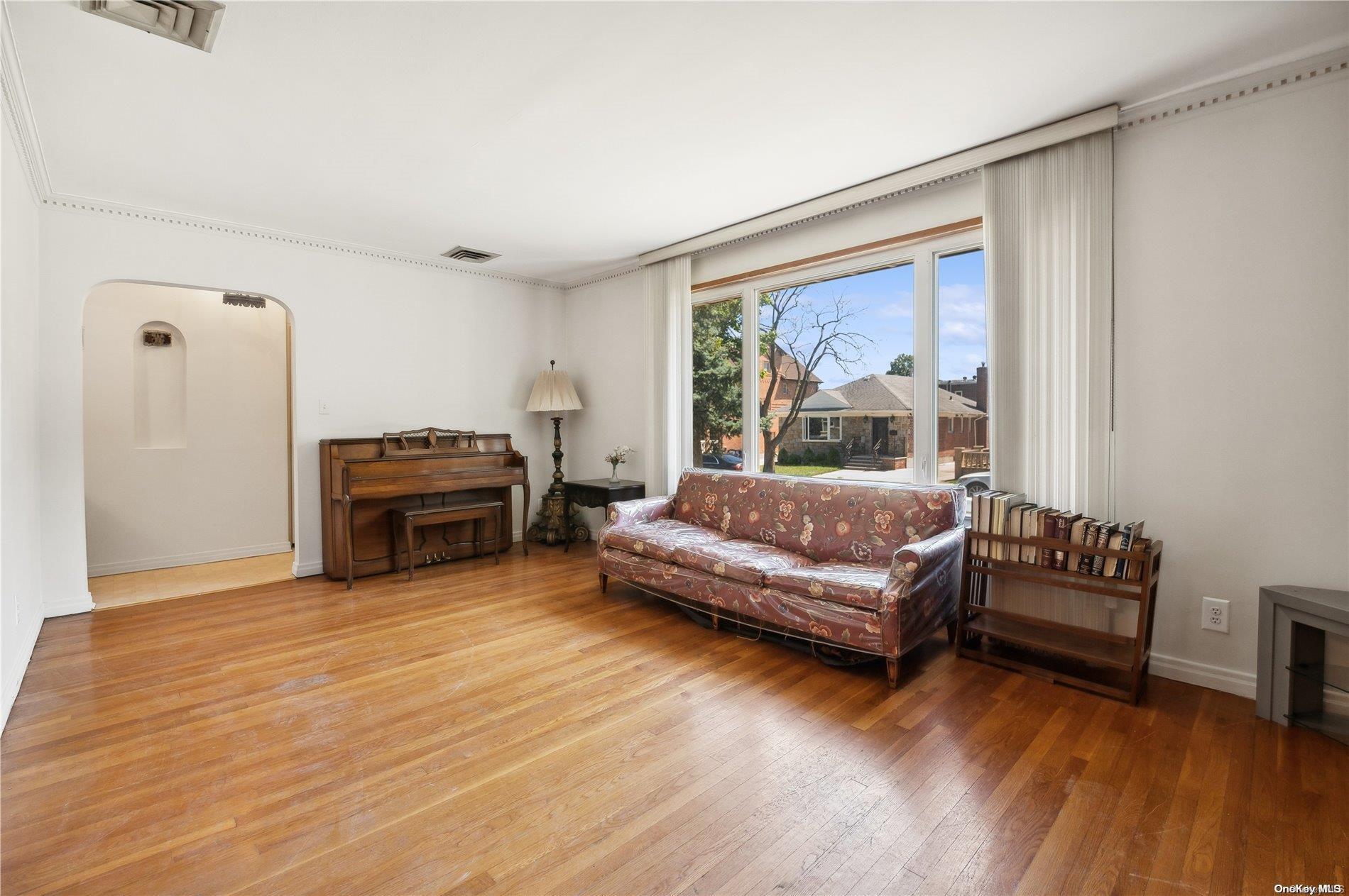 Single Family 172nd  Queens, NY 11365, MLS-L3563356-21