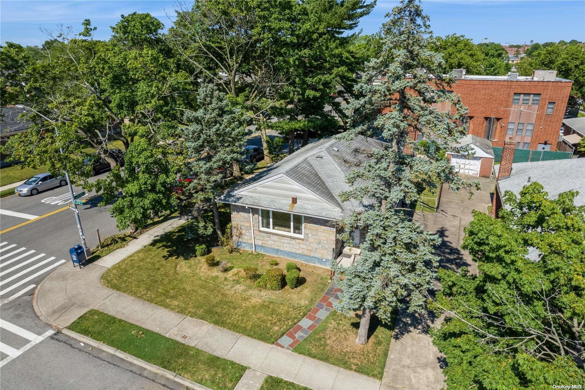 Single Family 172nd  Queens, NY 11365, MLS-L3563356-31
