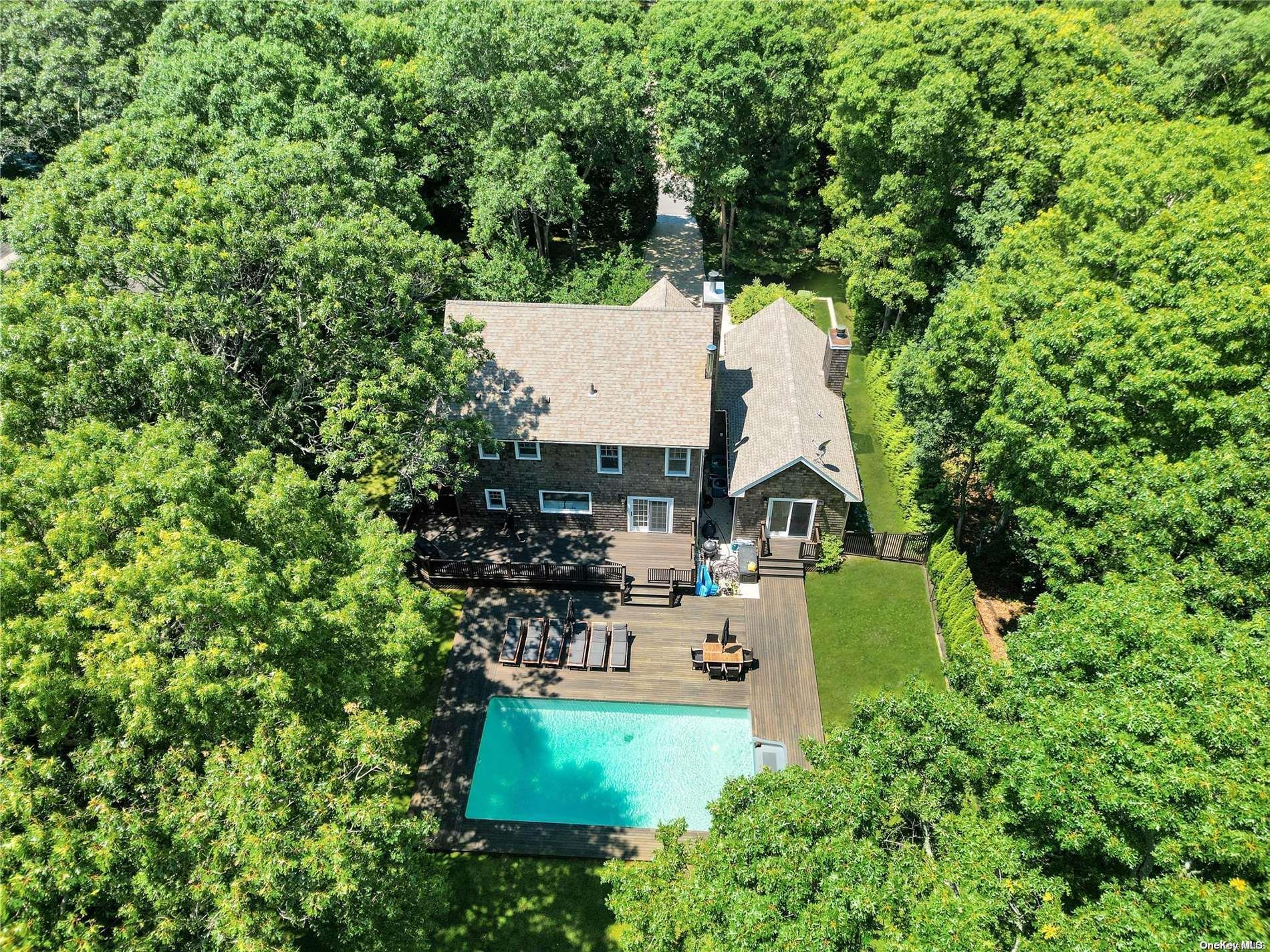 Single Family West Gate  Suffolk County, NY 11975, MLS-L3563783-25