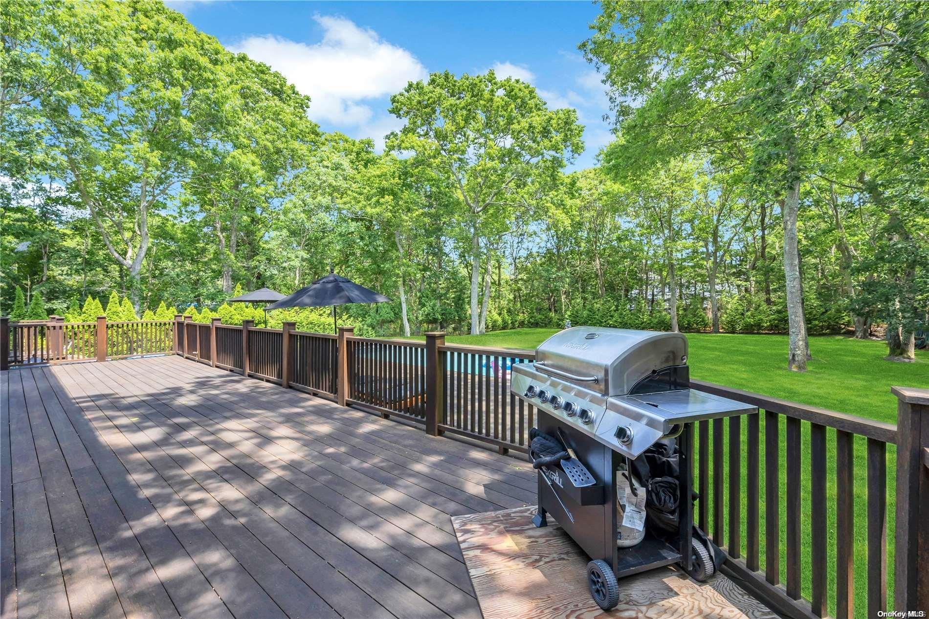 Single Family West Gate  Suffolk County, NY 11975, MLS-L3563783-27