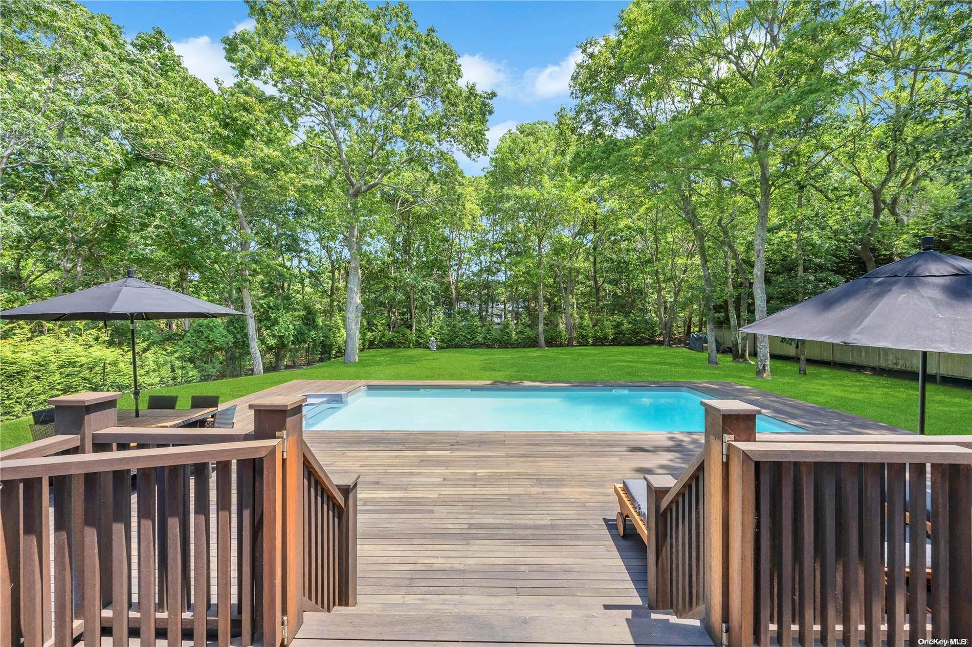 Single Family West Gate  Suffolk County, NY 11975, MLS-L3563783-29