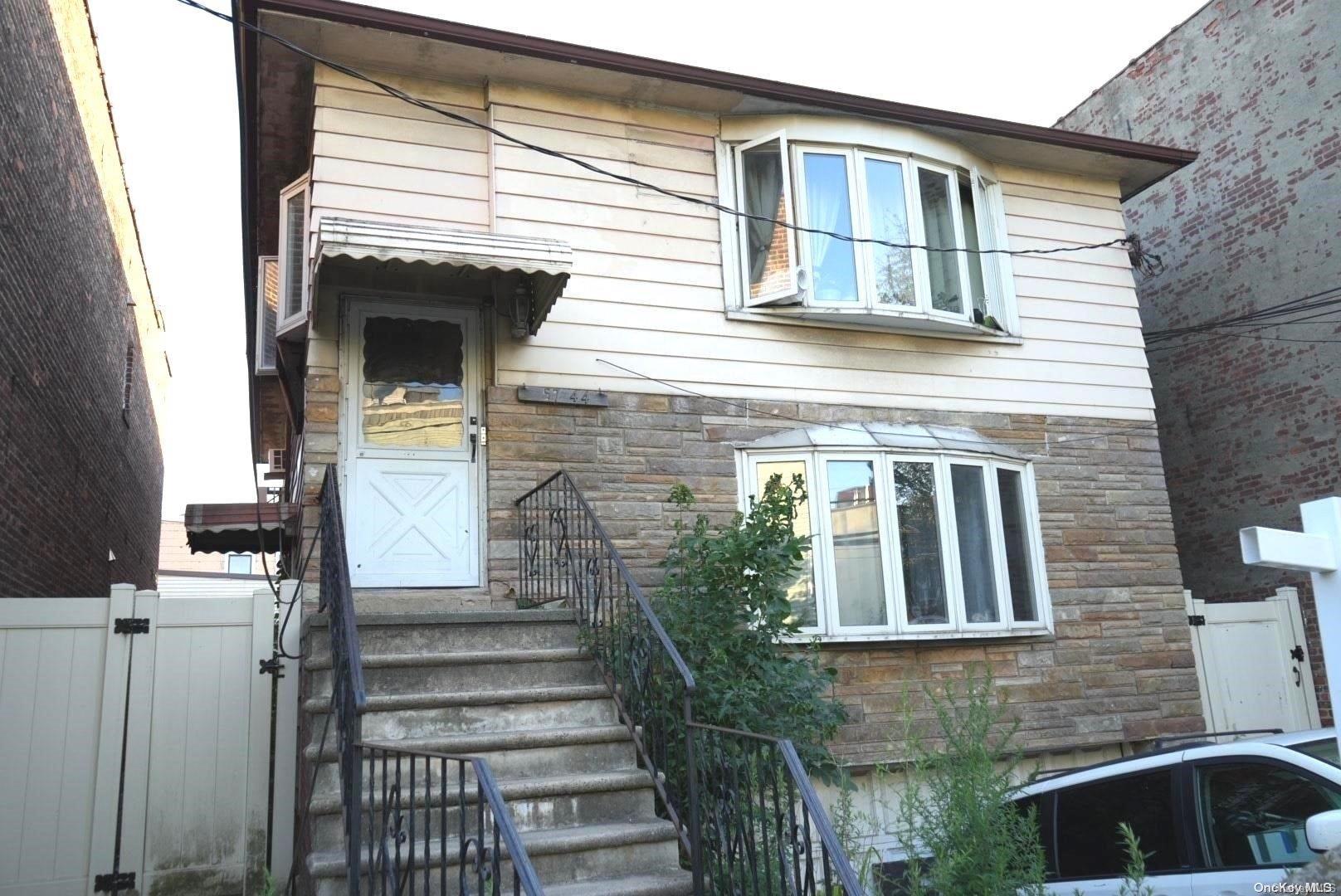 Single Family Seabury  Queens, NY 11373, MLS-L3563876-2