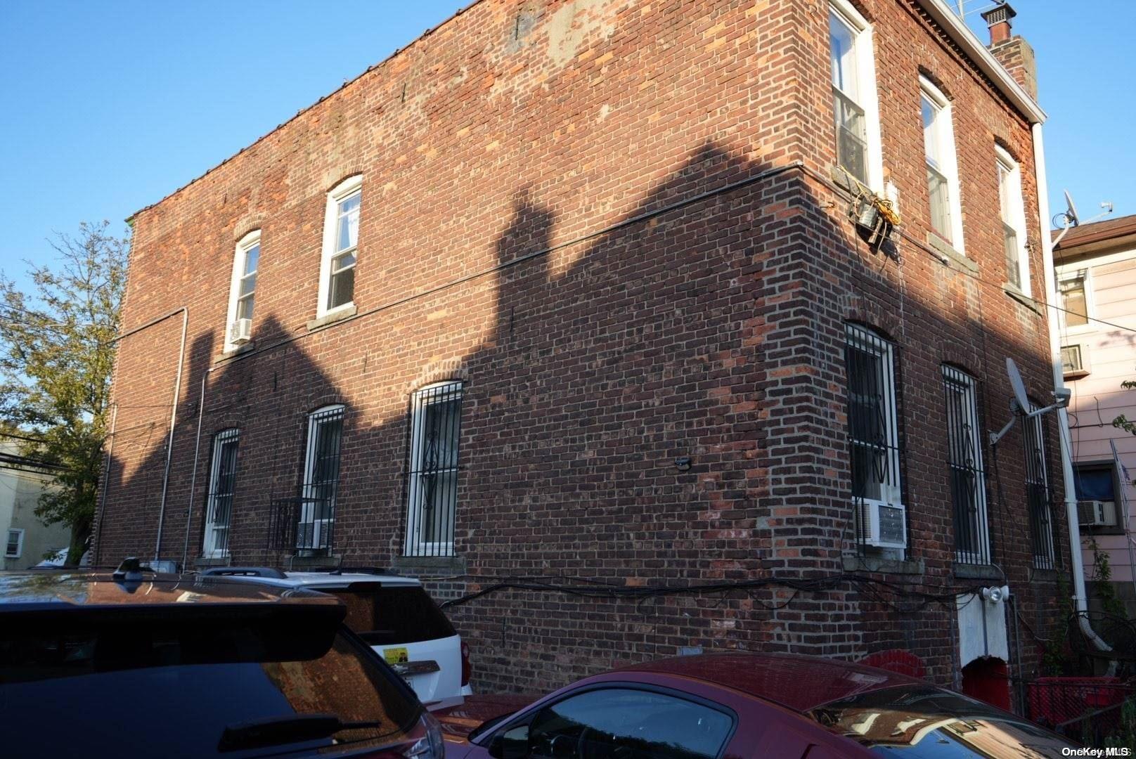 Single Family Seabury  Queens, NY 11373, MLS-L3563878-3