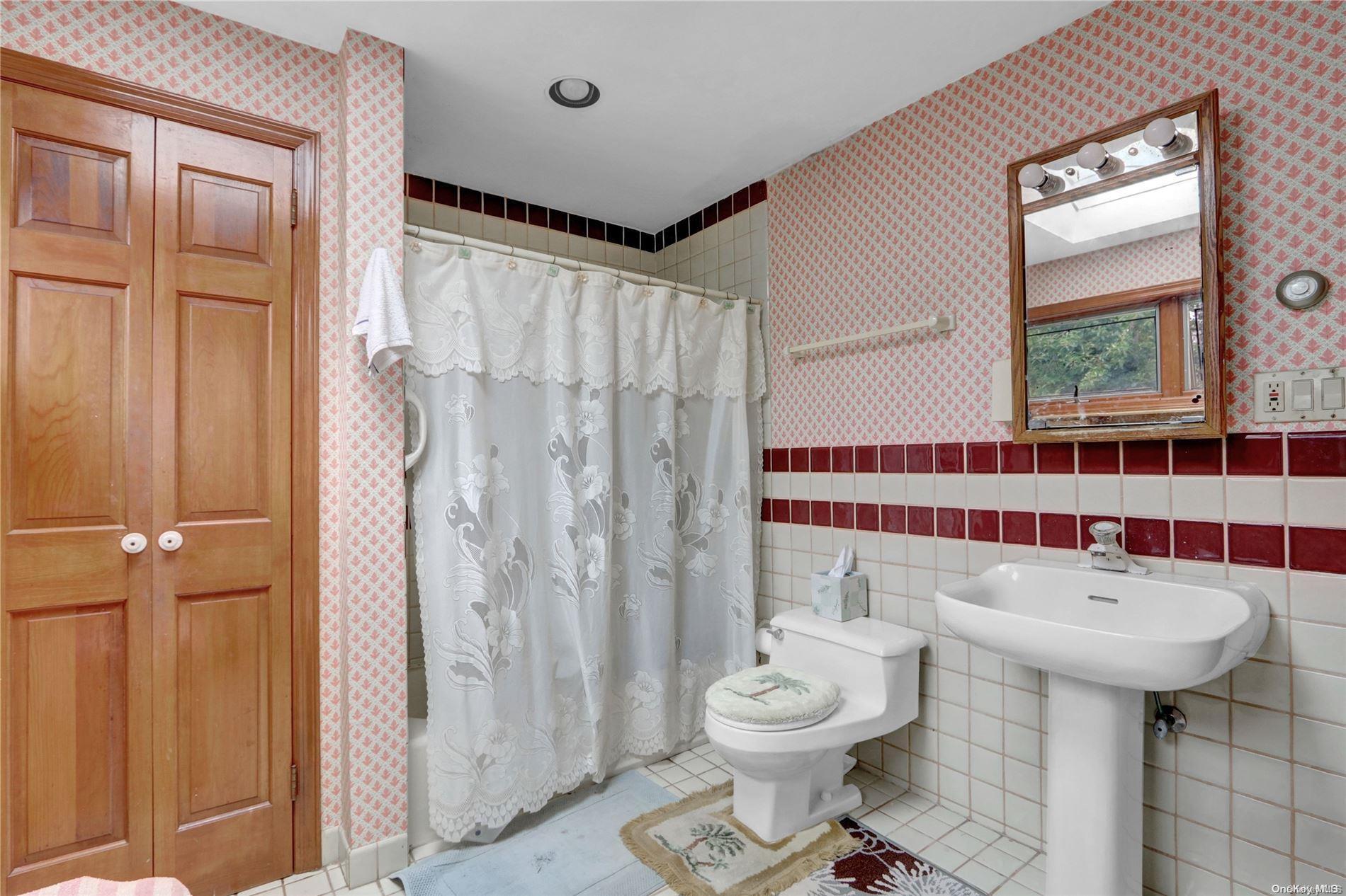 Single Family Noel  Nassau County, NY 11557, MLS-L3563966-17