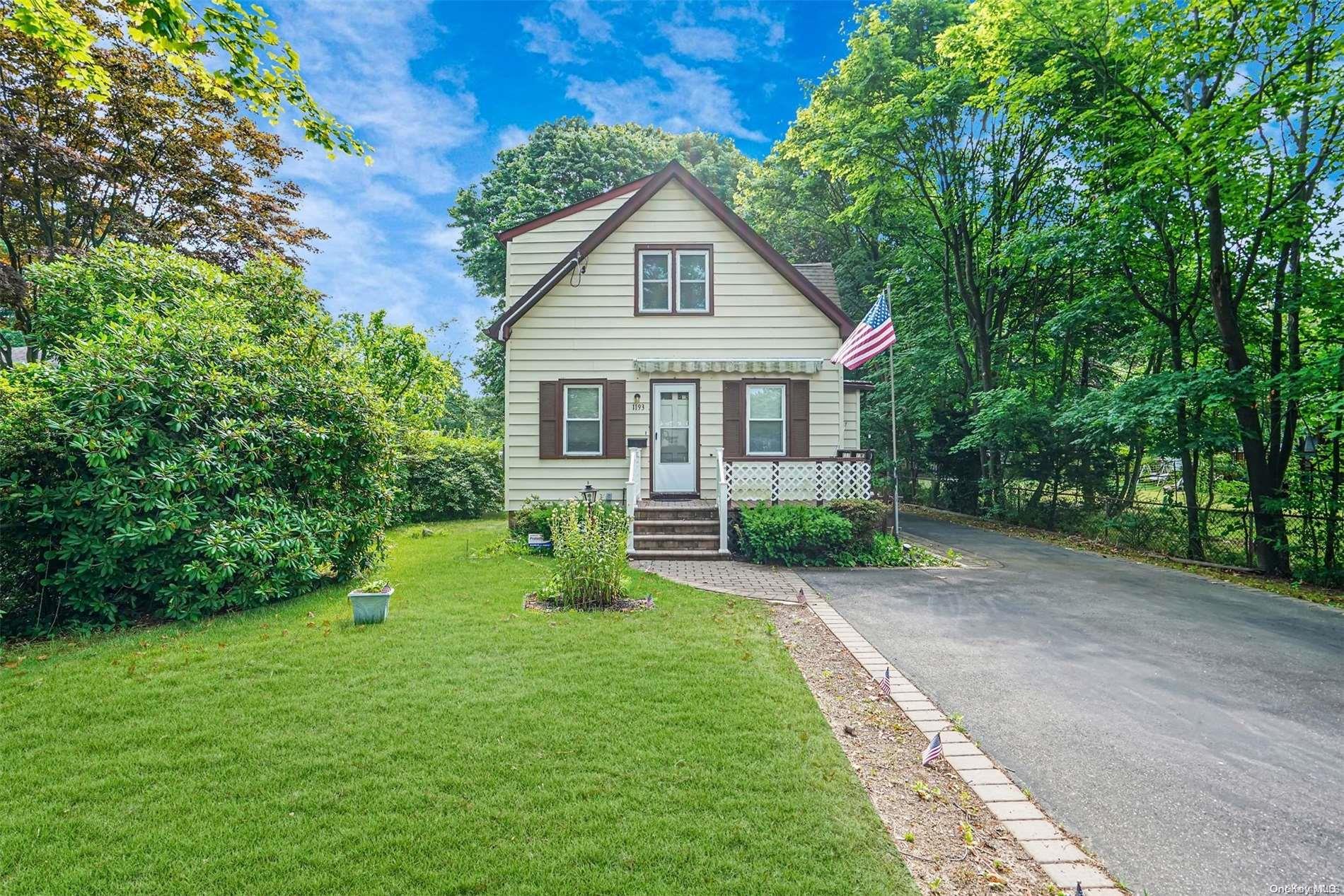 Single Family Brookdale  Suffolk County, NY 11706, MLS-L3564783-2