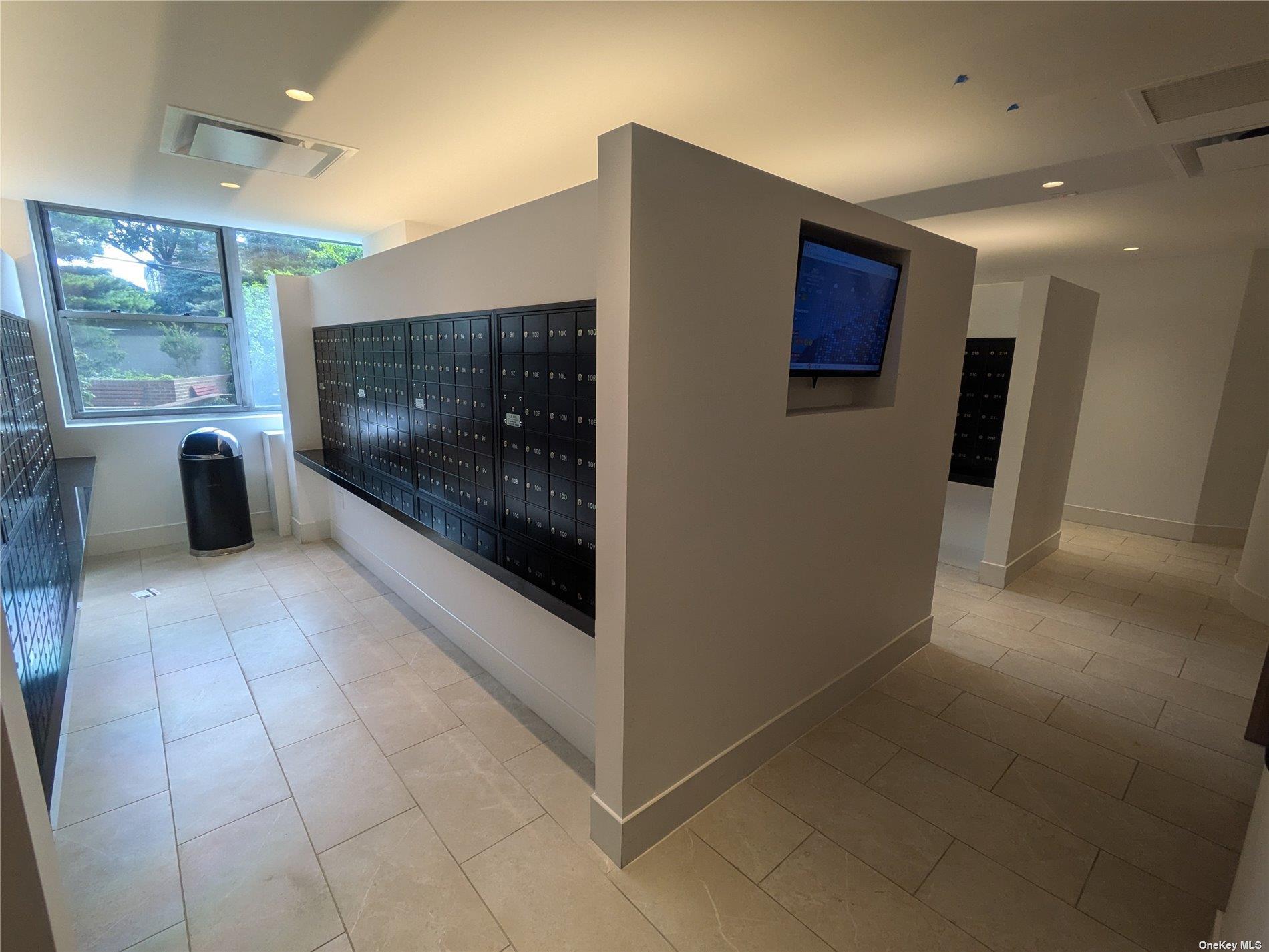 Coop Yellowstone  Queens, NY 11375, MLS-L3565287-25