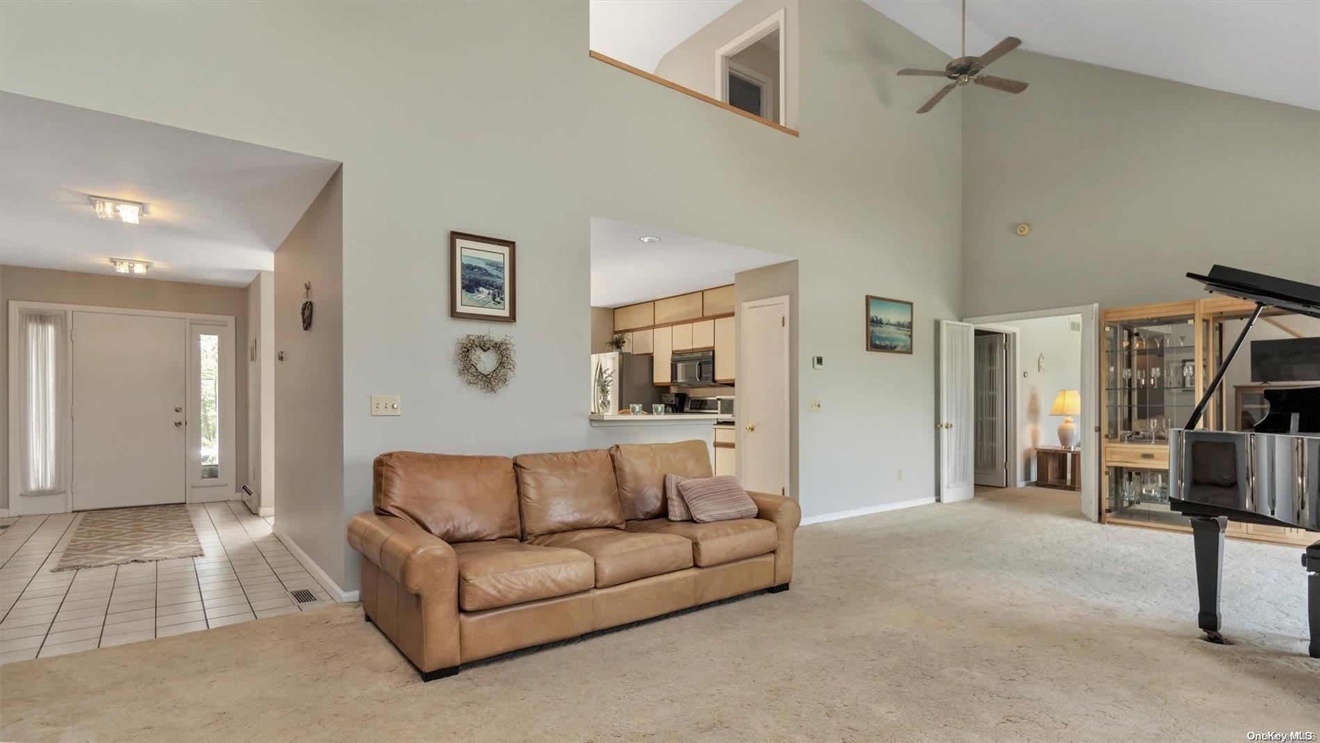 Single Family Peconic Bay  Suffolk County, NY 11931, MLS-L3565420-13