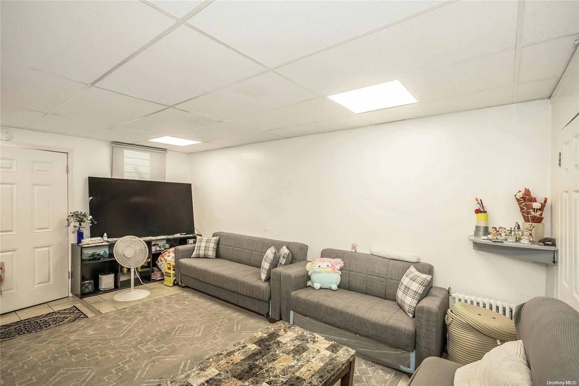 Single Family Jamaica  Queens, NY 11423, MLS-L3565735-15