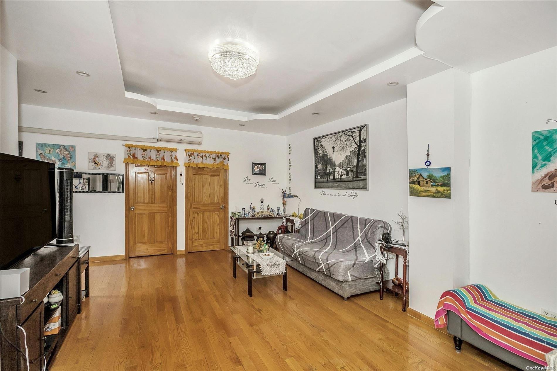 Single Family Jamaica  Queens, NY 11423, MLS-L3565735-4