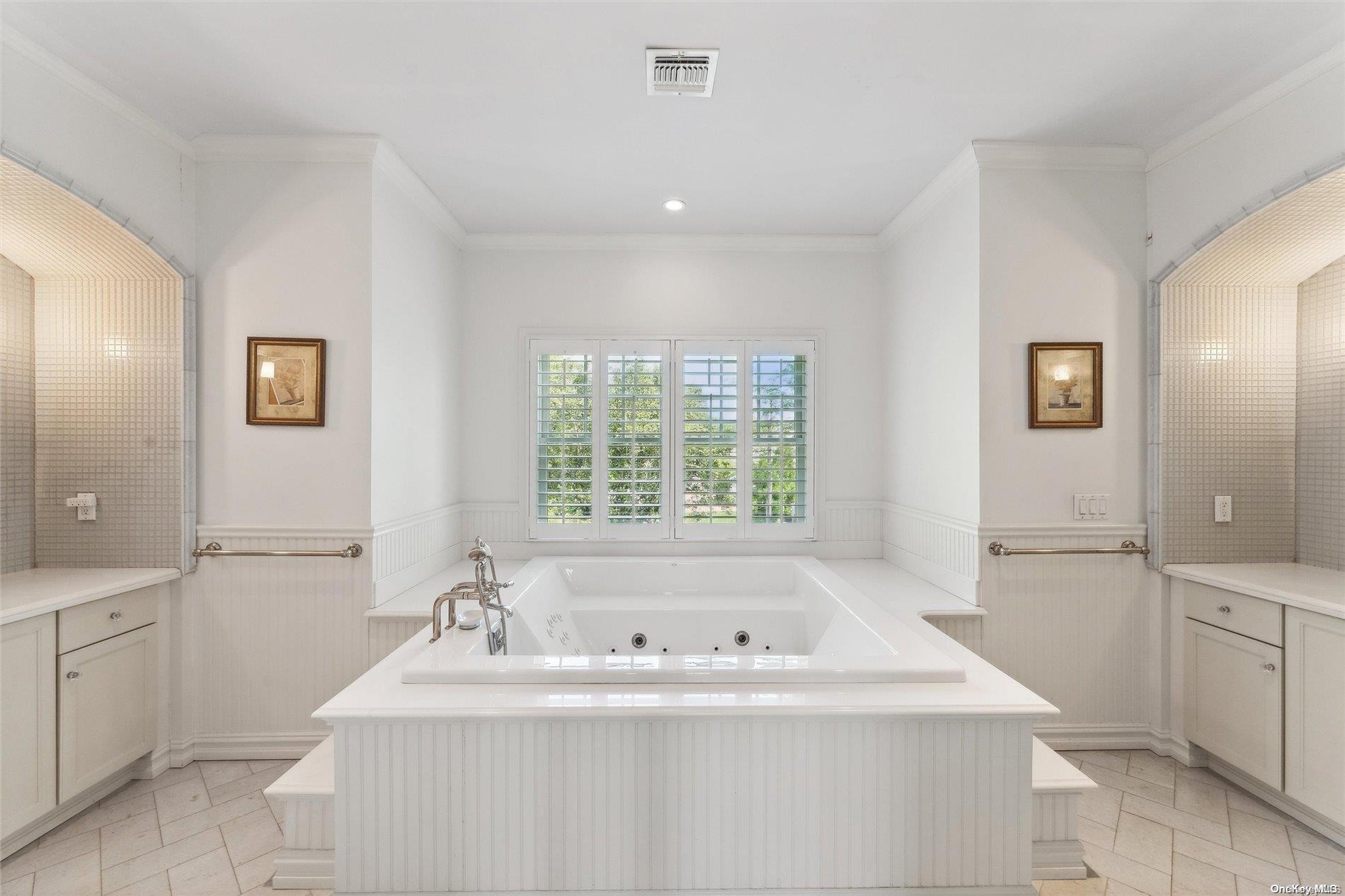 Single Family Rogers  Suffolk County, NY 11960, MLS-L3565941-19