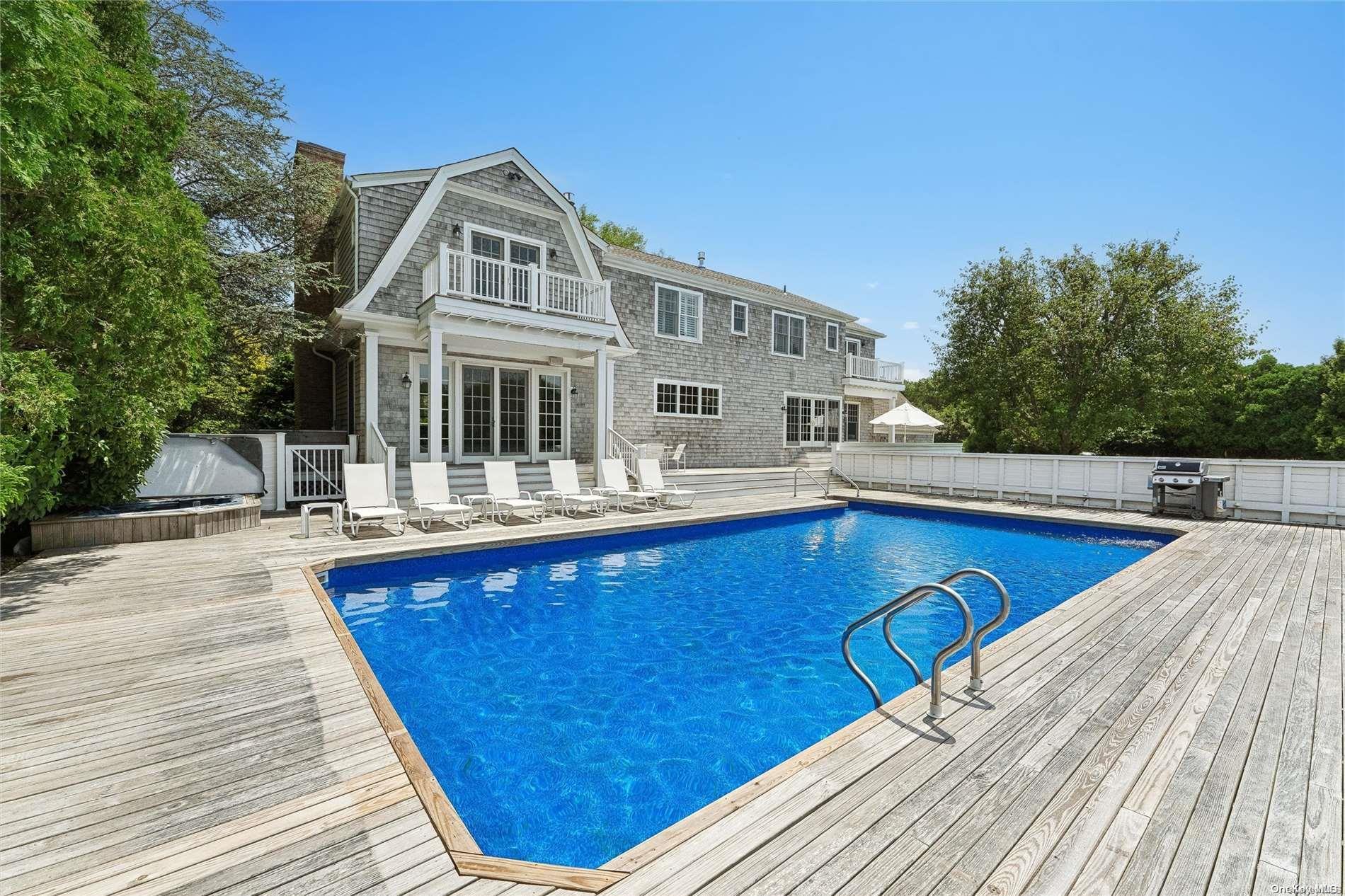 Single Family Rogers  Suffolk County, NY 11960, MLS-L3565941-33