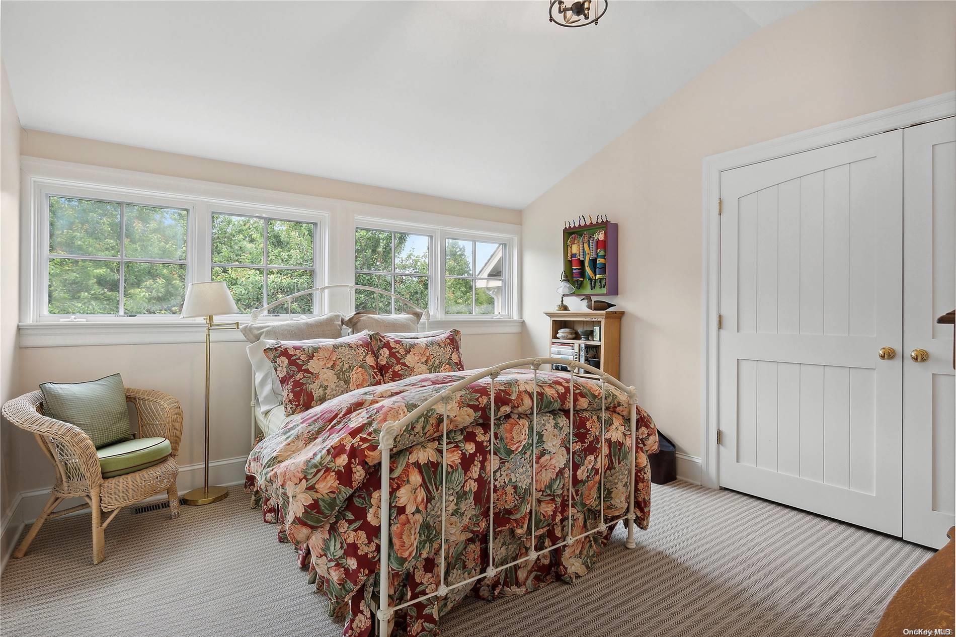 Single Family Downs  Suffolk County, NY 11968, MLS-L3565968-22