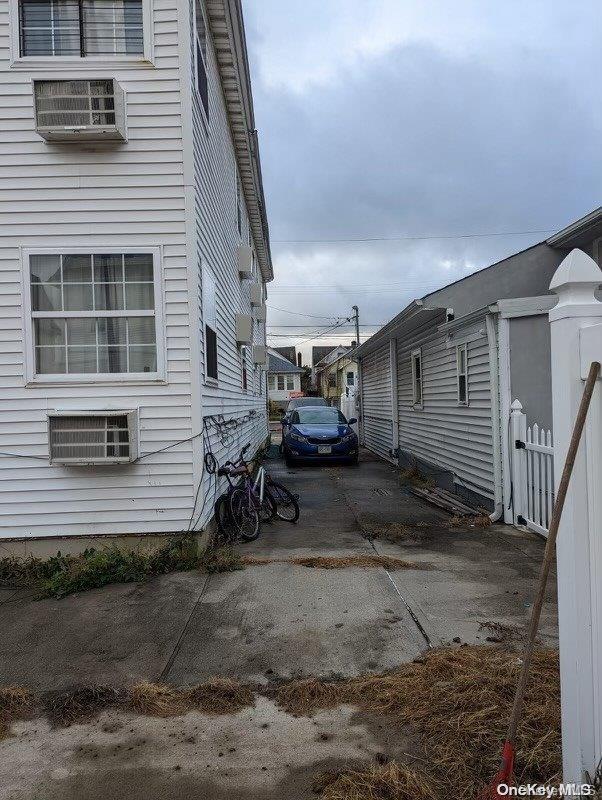 Single Family Beach 67th  Queens, NY 11692, MLS-L3566162-4