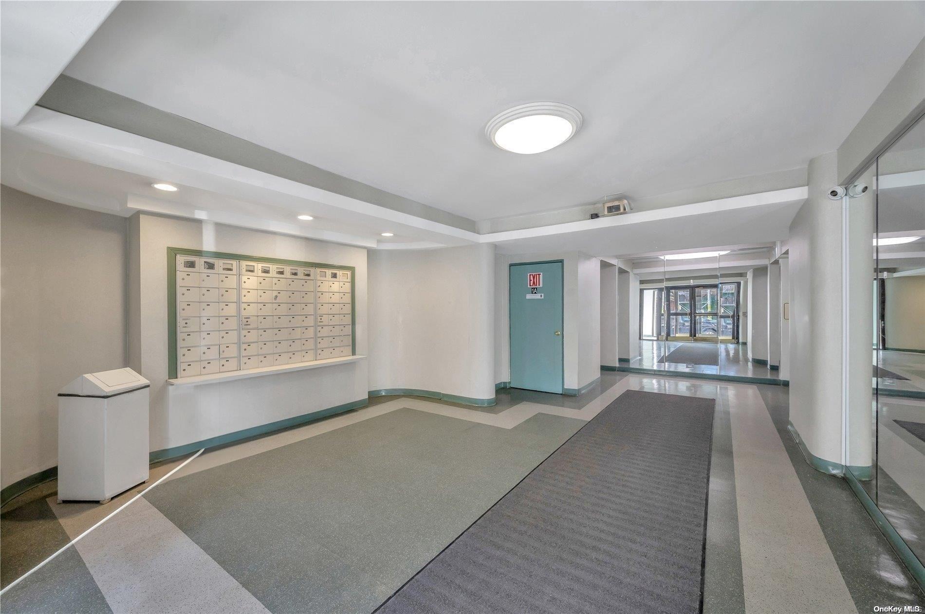 Coop 64th Ave  Queens, NY 11374, MLS-L3566201-2