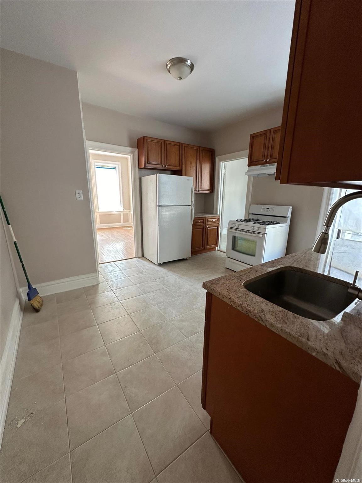 Commercial Sale Wyona  Brooklyn, NY 11207, MLS-L3566246-4
