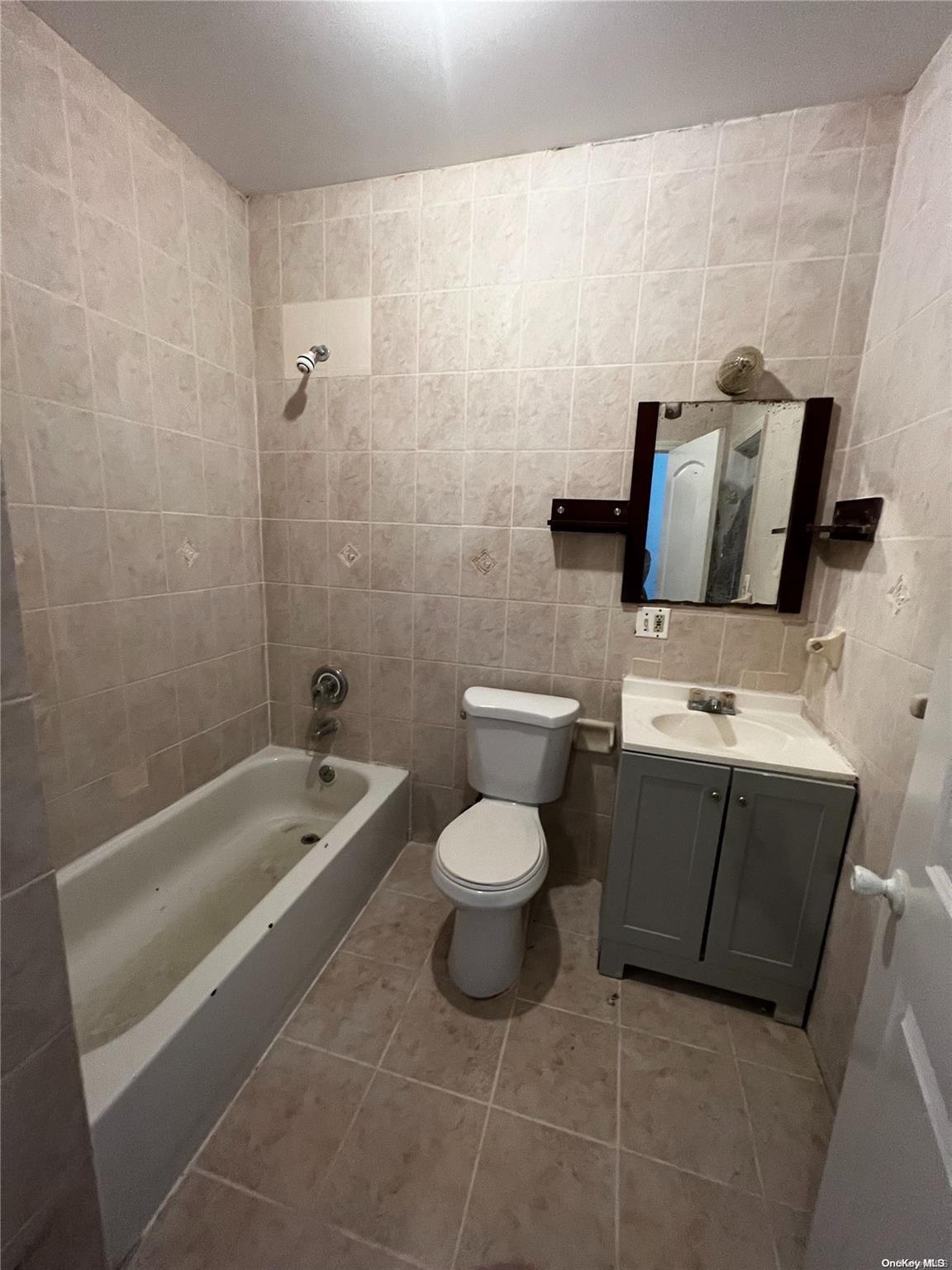 Single Family Granger  Queens, NY 11368, MLS-L3566642-7