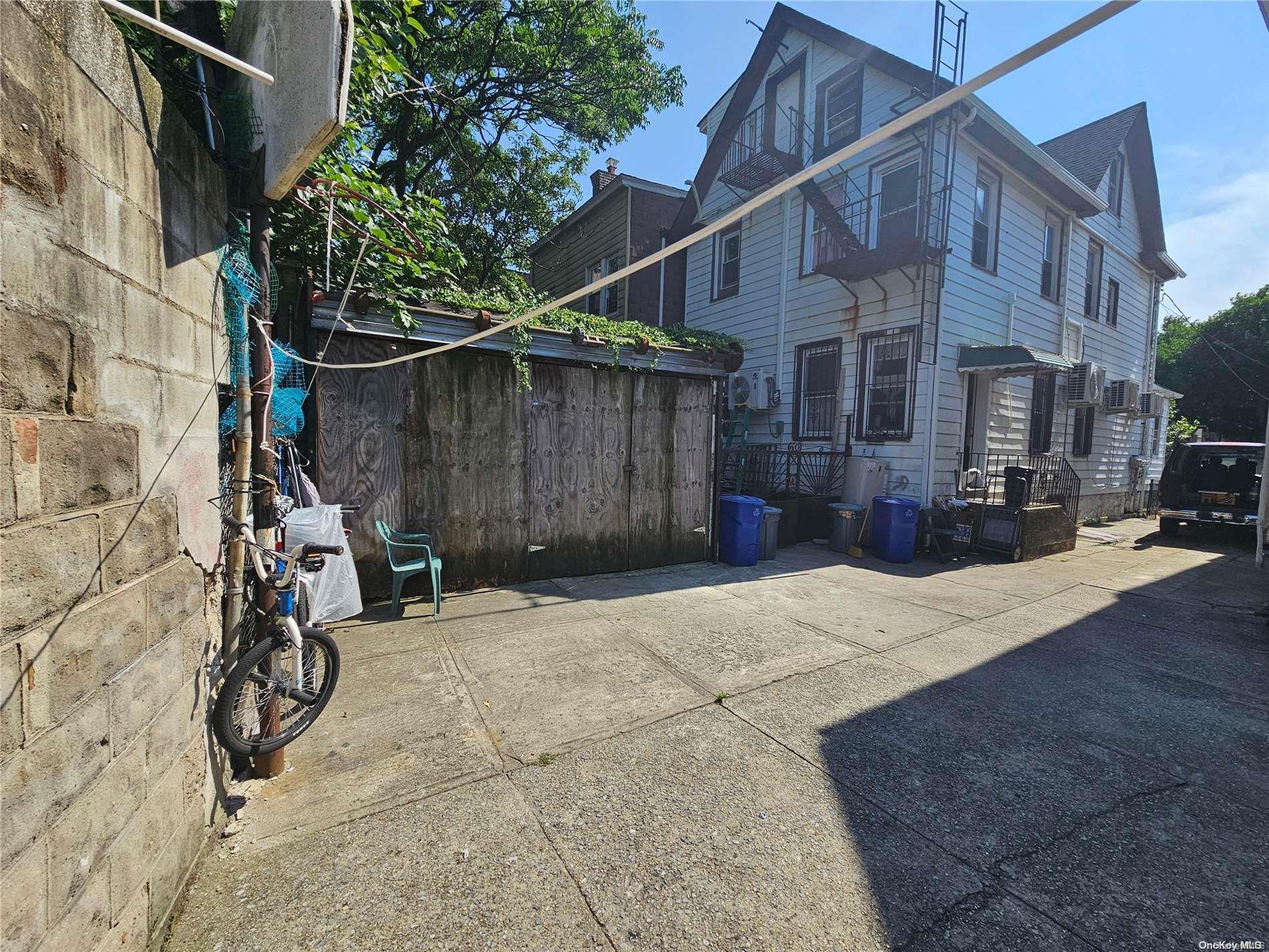 Single Family 104  Queens, NY 11368, MLS-L3566954-15