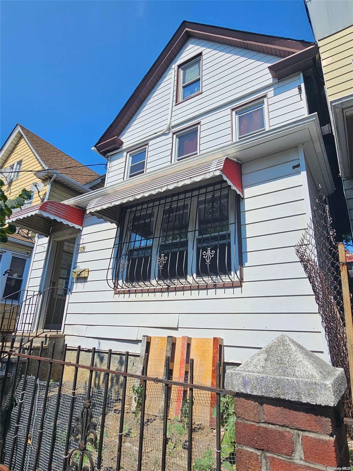 Single Family 104  Queens, NY 11368, MLS-L3566954-2