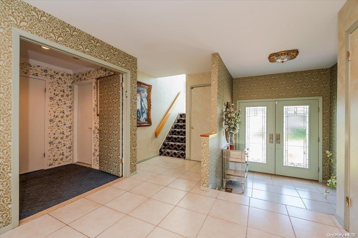 Single Family Beech  Nassau County, NY 11509, MLS-L3567157-3