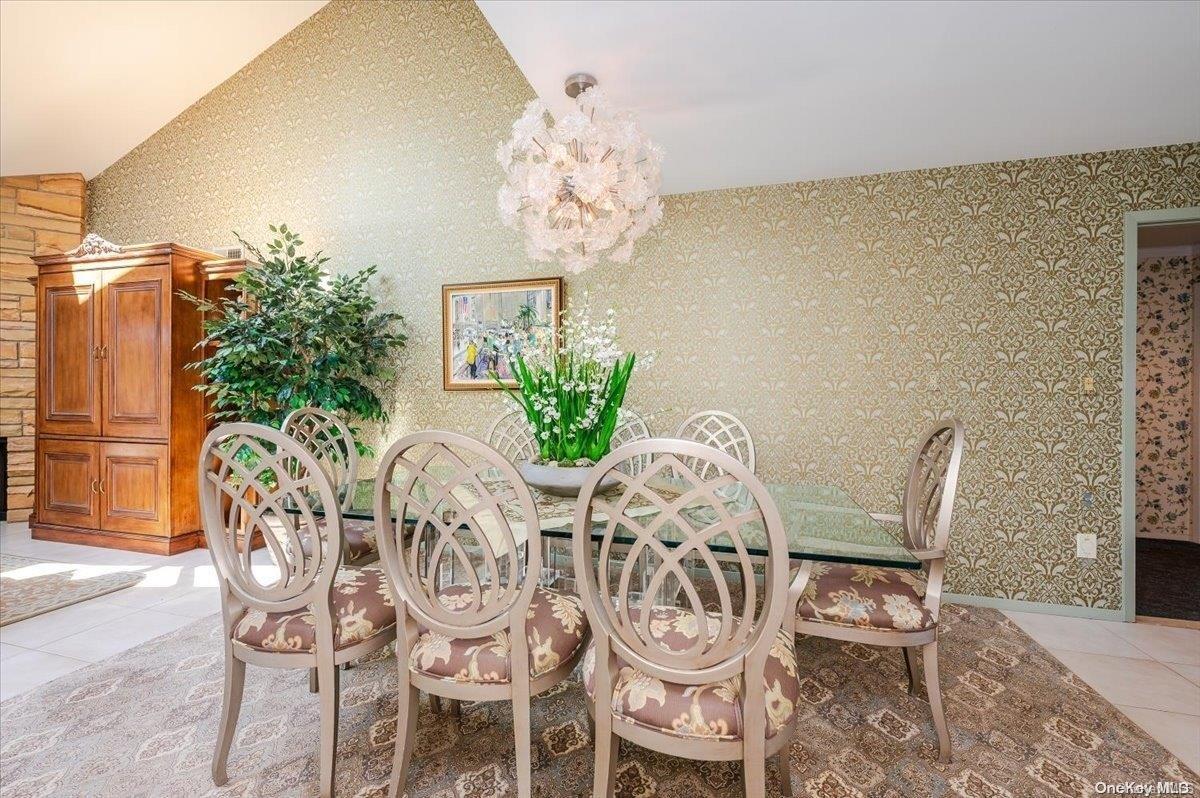 Single Family Beech  Nassau County, NY 11509, MLS-L3567157-6
