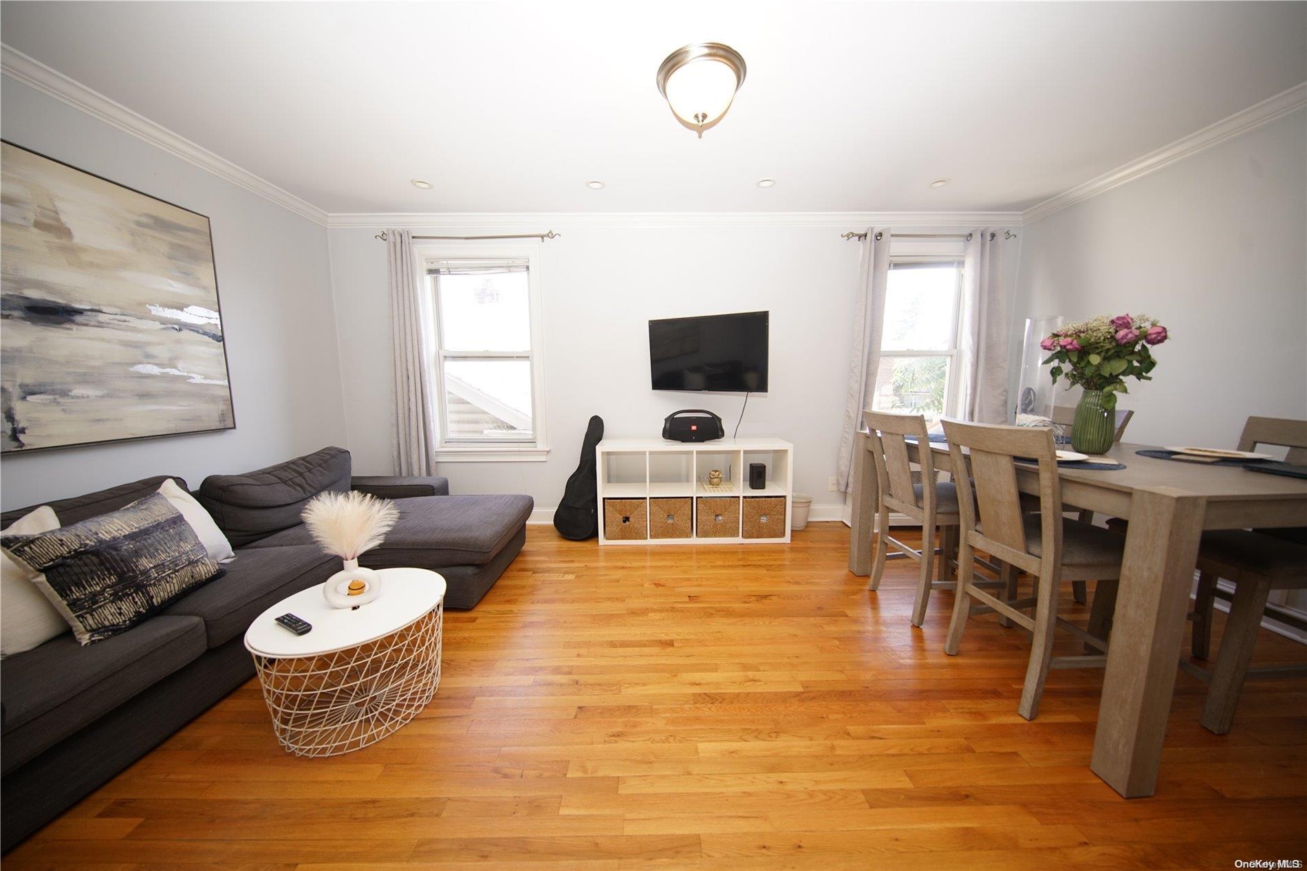 Single Family 124th  Queens, NY 11356, MLS-L3567211-10