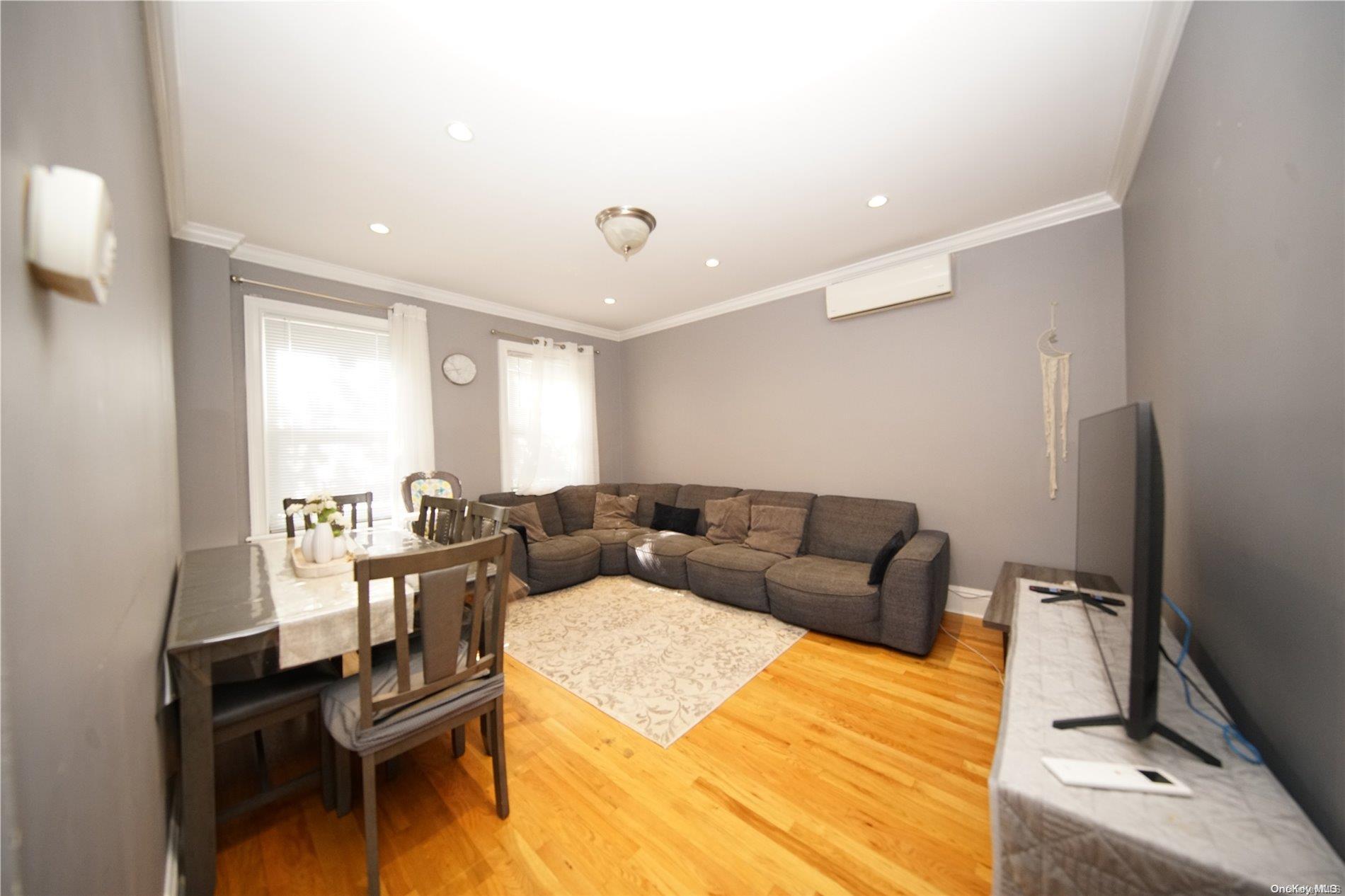 Single Family 124th  Queens, NY 11356, MLS-L3567211-13