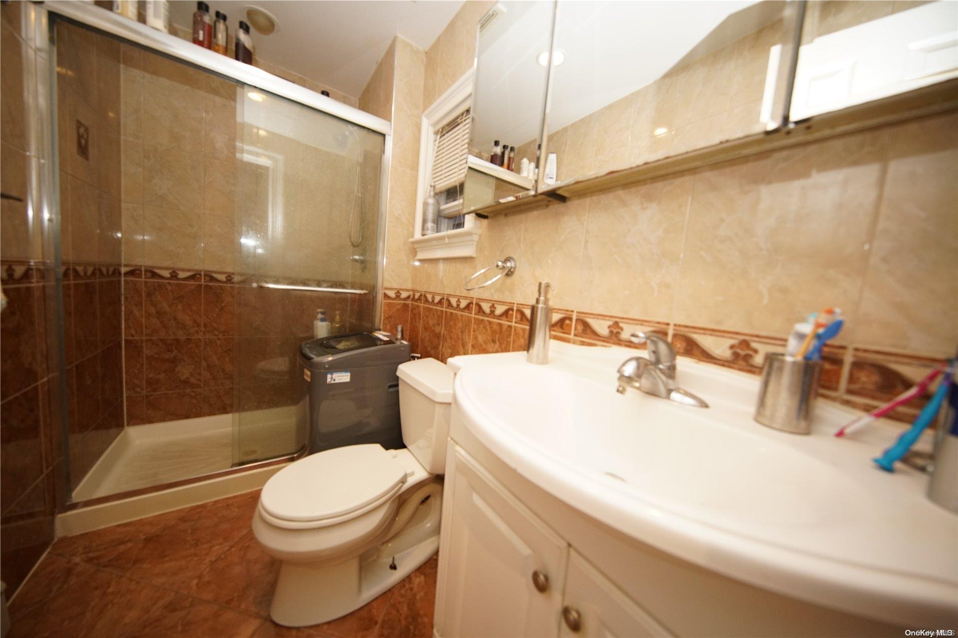 Single Family 124th  Queens, NY 11356, MLS-L3567211-17